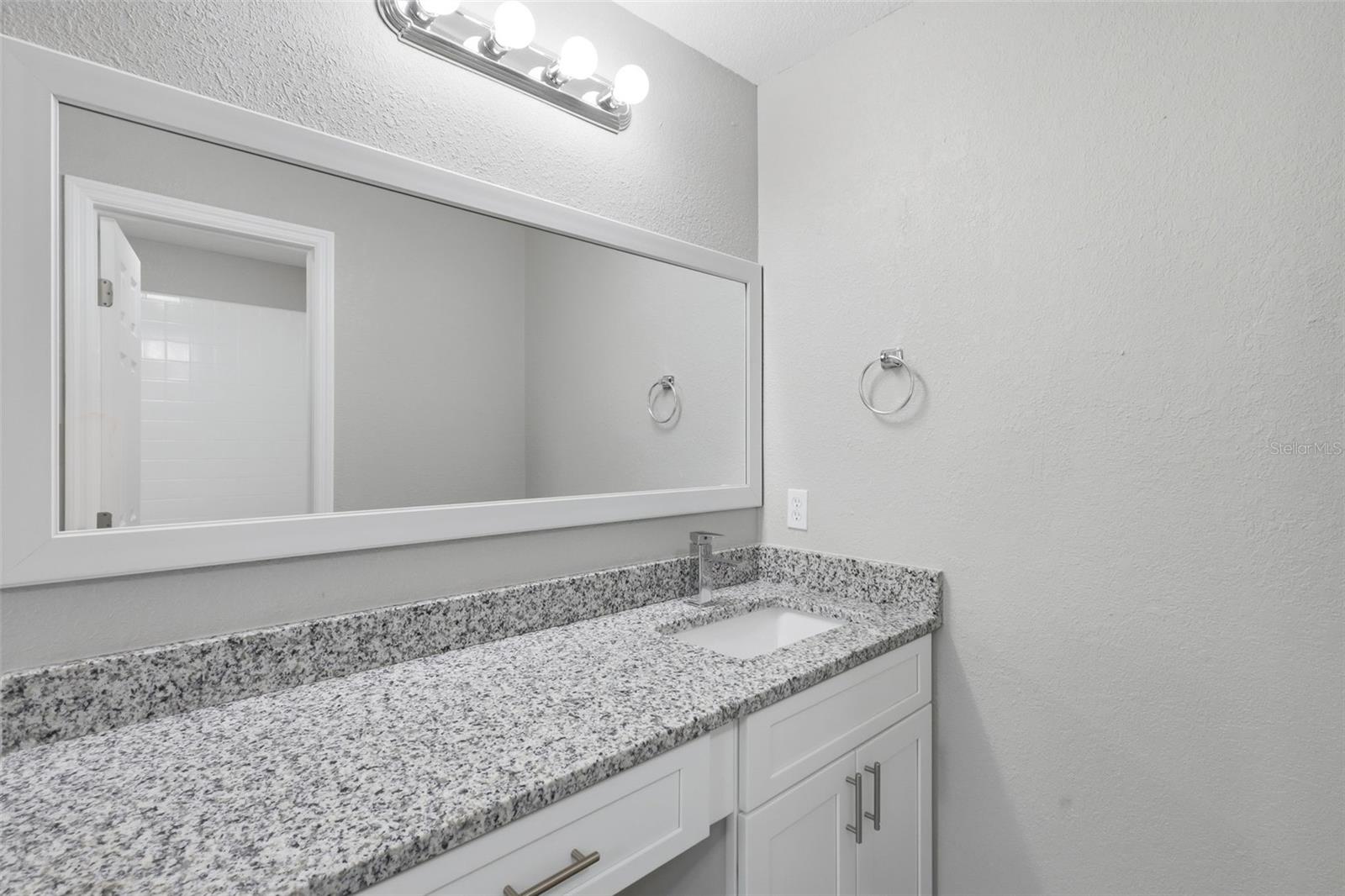 KING OAK VILLAS PH 2 4TH ADD - Residential