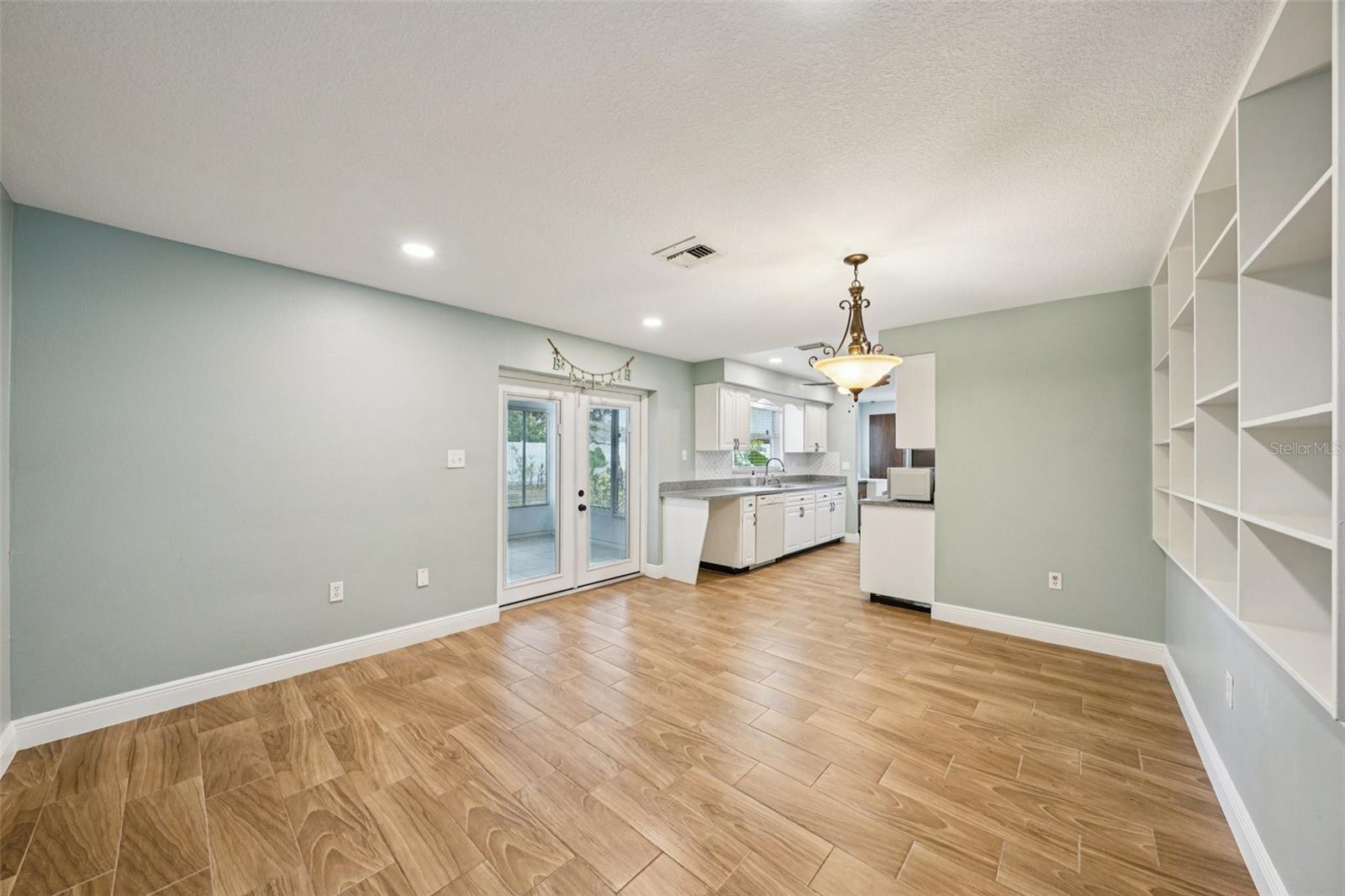 GULF OAKS ESTS - Residential