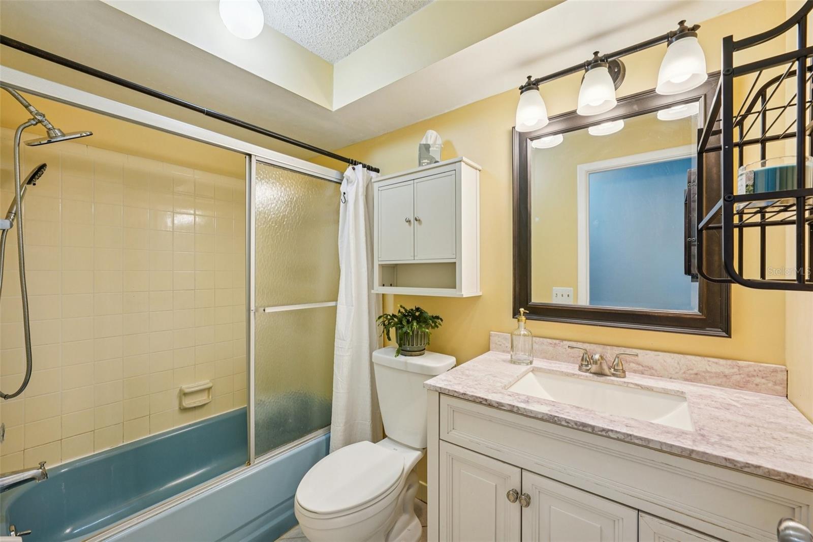 GULF OAKS ESTS - Residential