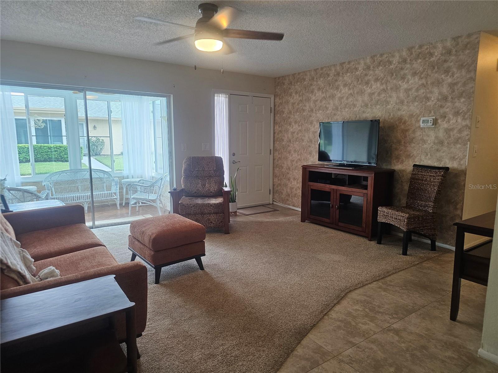 1009 QUEEN ANNE DRIVE B