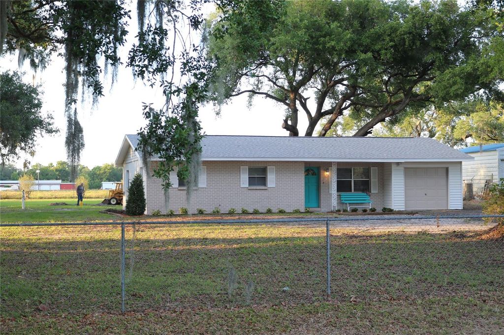 Photo of 4454 Edwards Road, Plant City, FL 33567 (MLS # TB8498717)