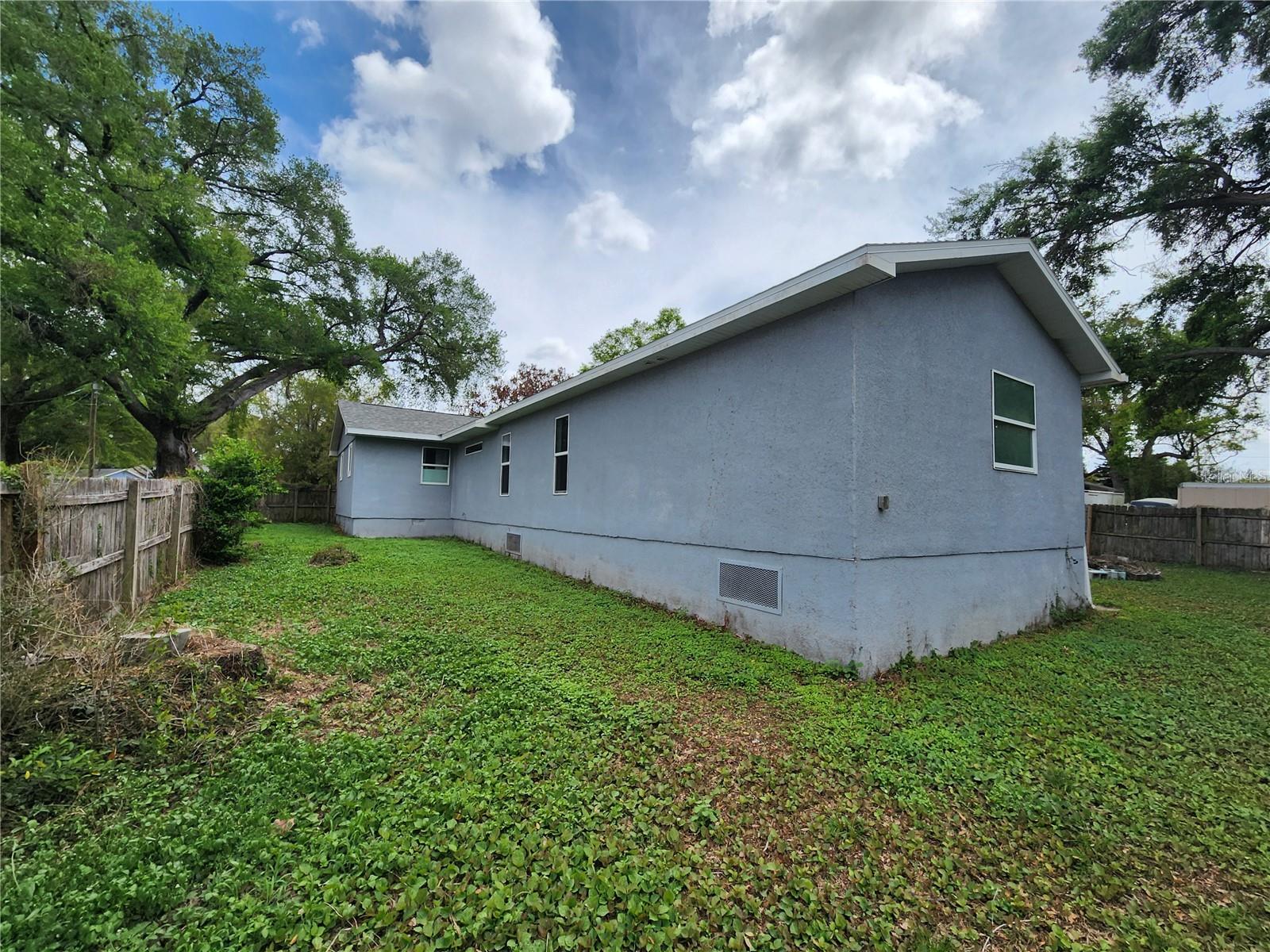 VAN SANT SUB - Residential