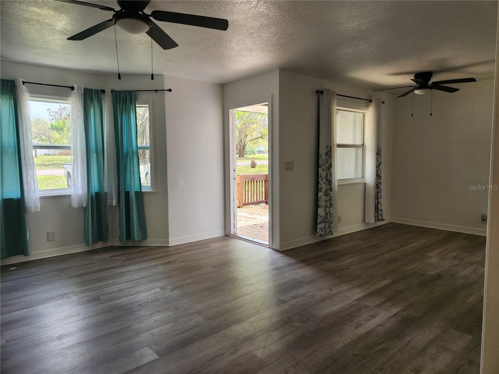 VAN SANT SUB - Residential