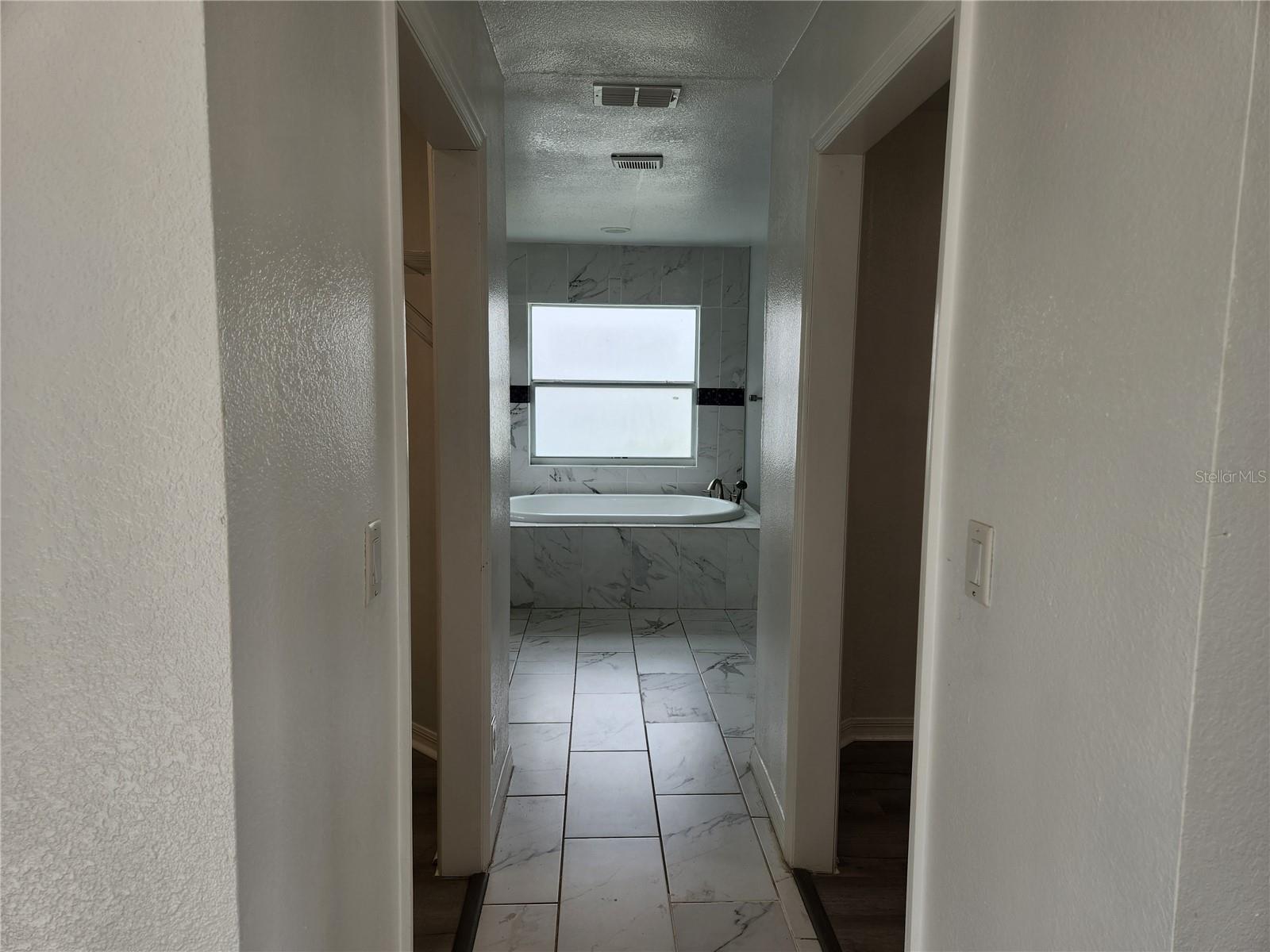 VAN SANT SUB - Residential