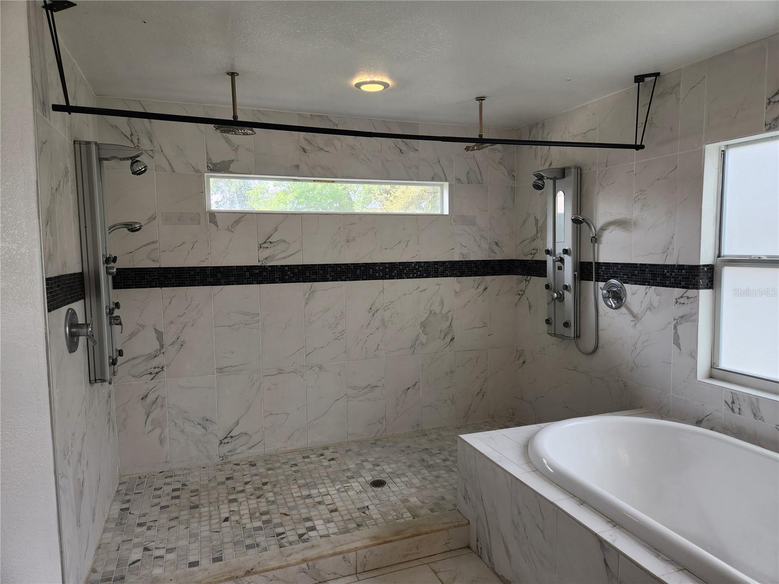 VAN SANT SUB - Residential