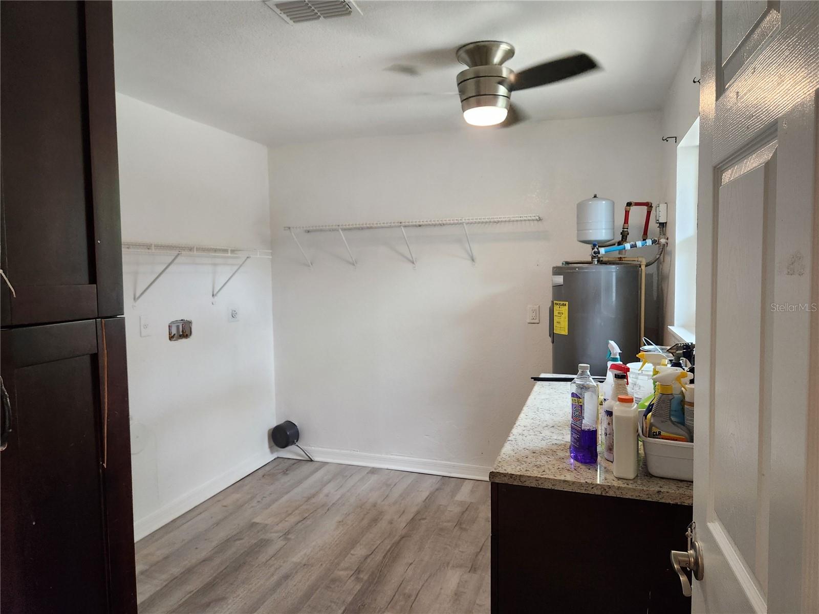 VAN SANT SUB - Residential