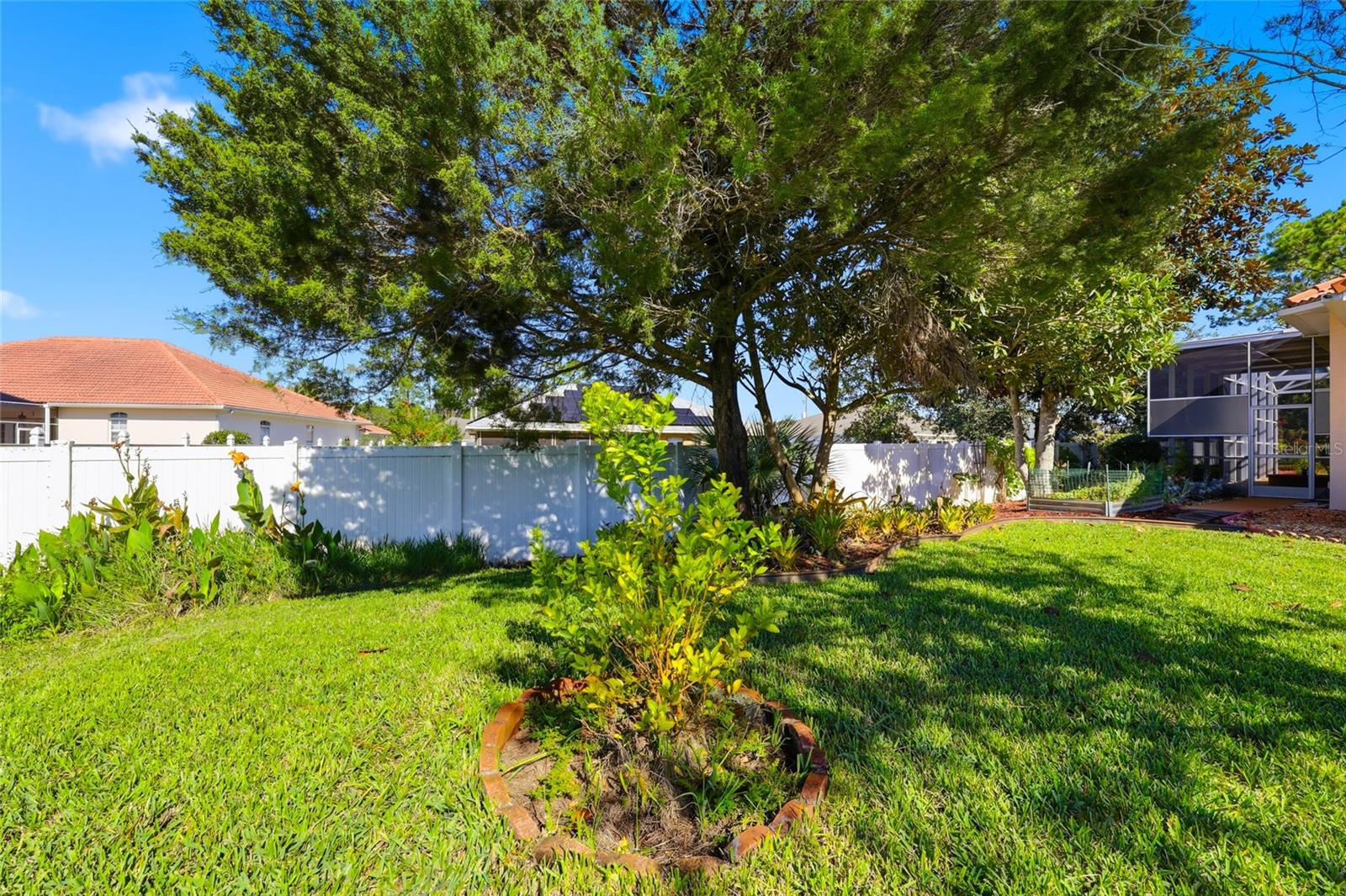 WINTER HAVEN COURT - Residential