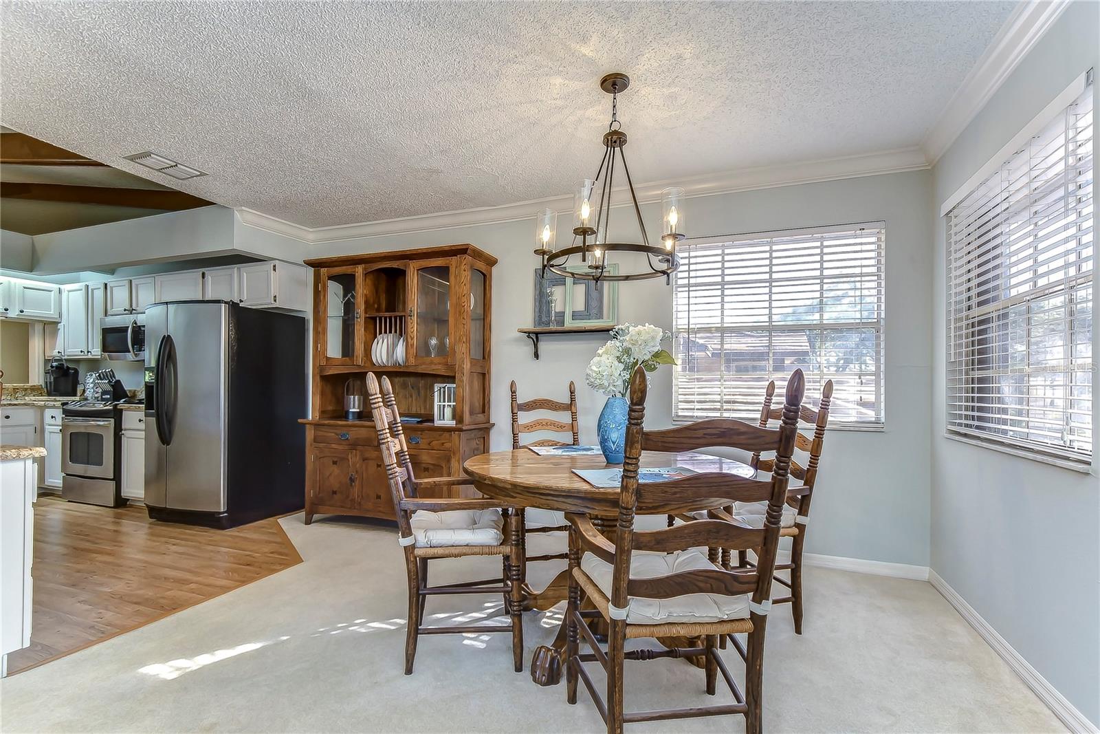 LAUREL OAKS AT COUNTRY WOODS CONDO - Residential