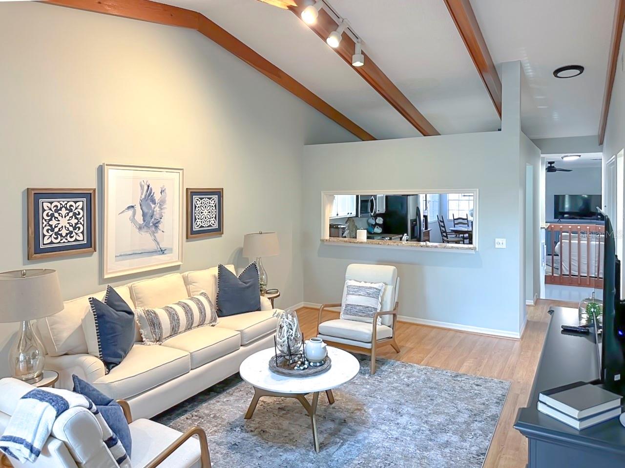 LAUREL OAKS AT COUNTRY WOODS CONDO - Residential