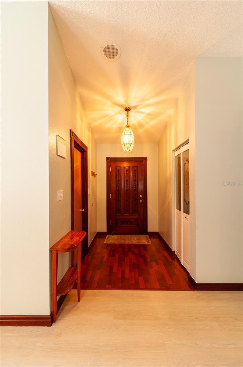 FOX RIDGE - Residential