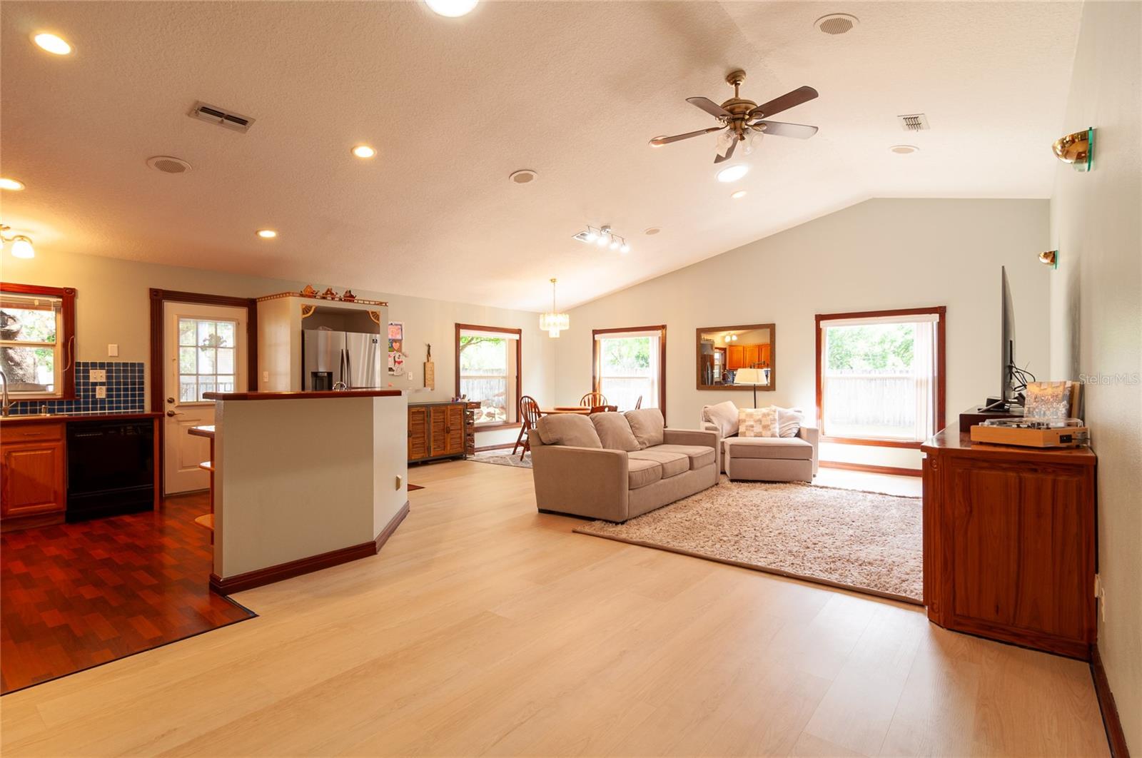 FOX RIDGE - Residential