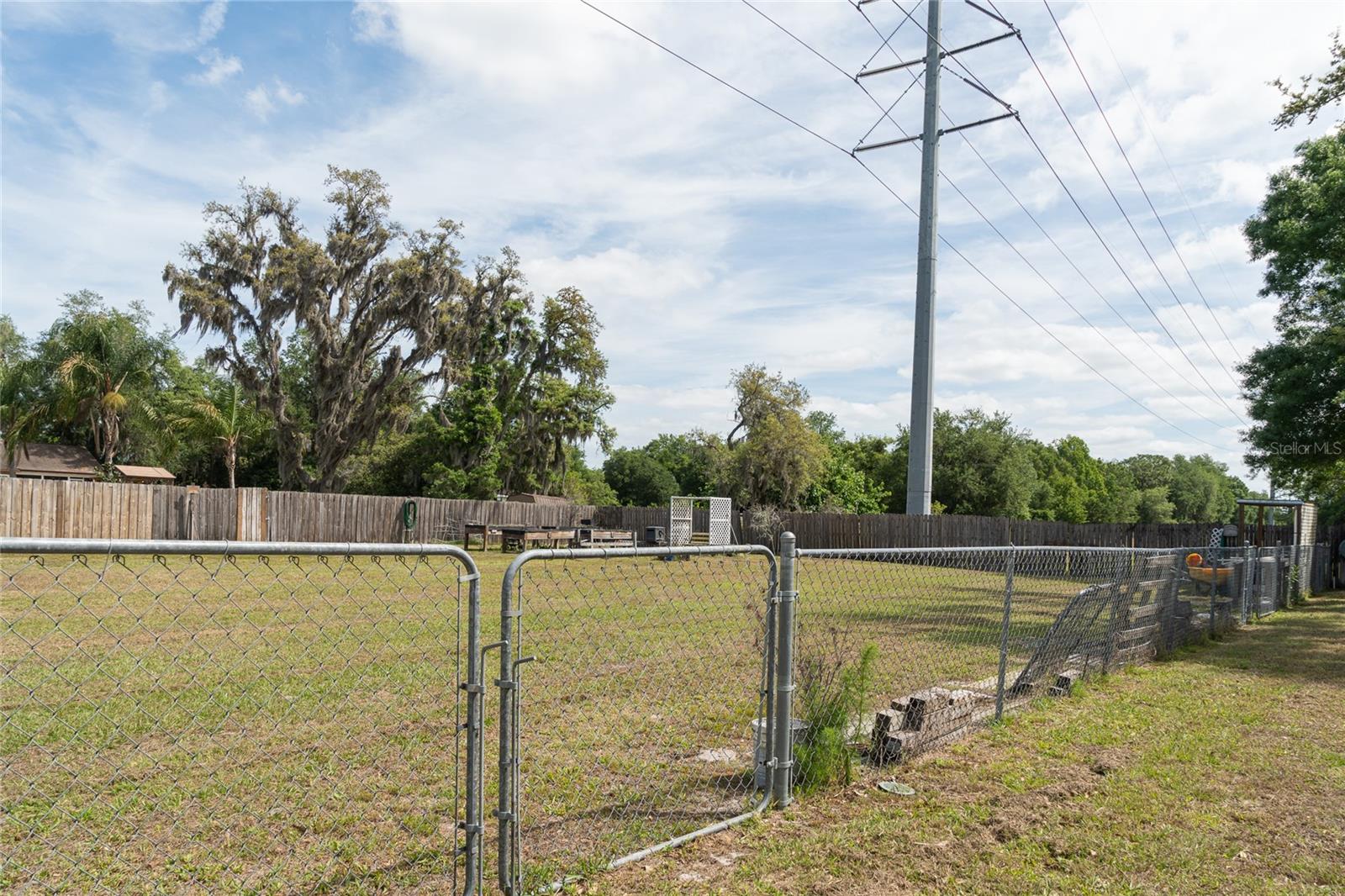 FOX RIDGE - Residential