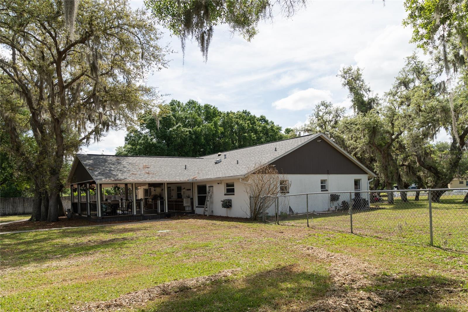 FOX RIDGE - Residential