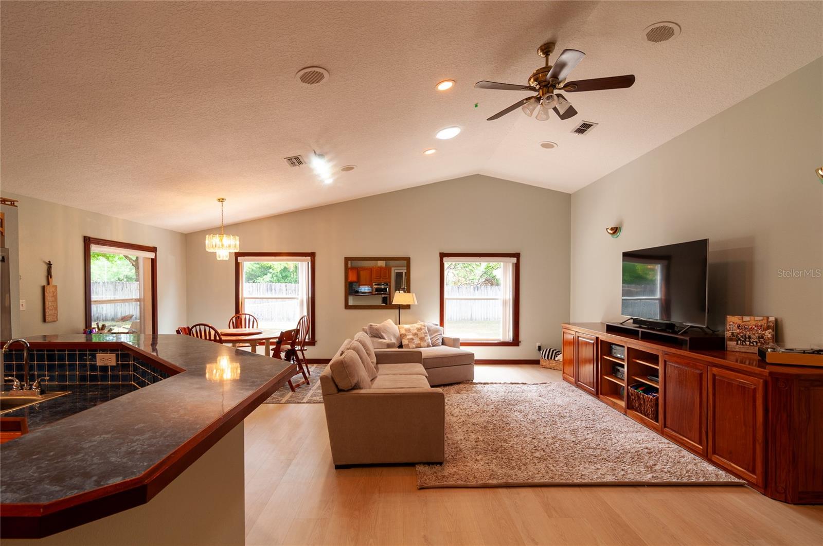 FOX RIDGE - Residential
