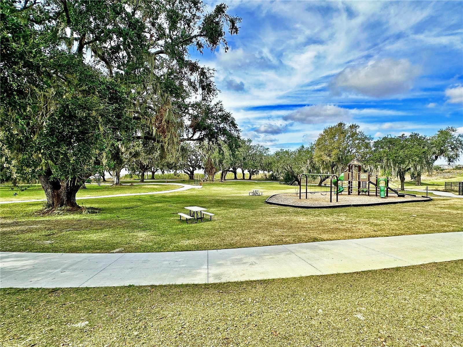 EPPERSON NORTH TWNHMS PH 4 - Residential