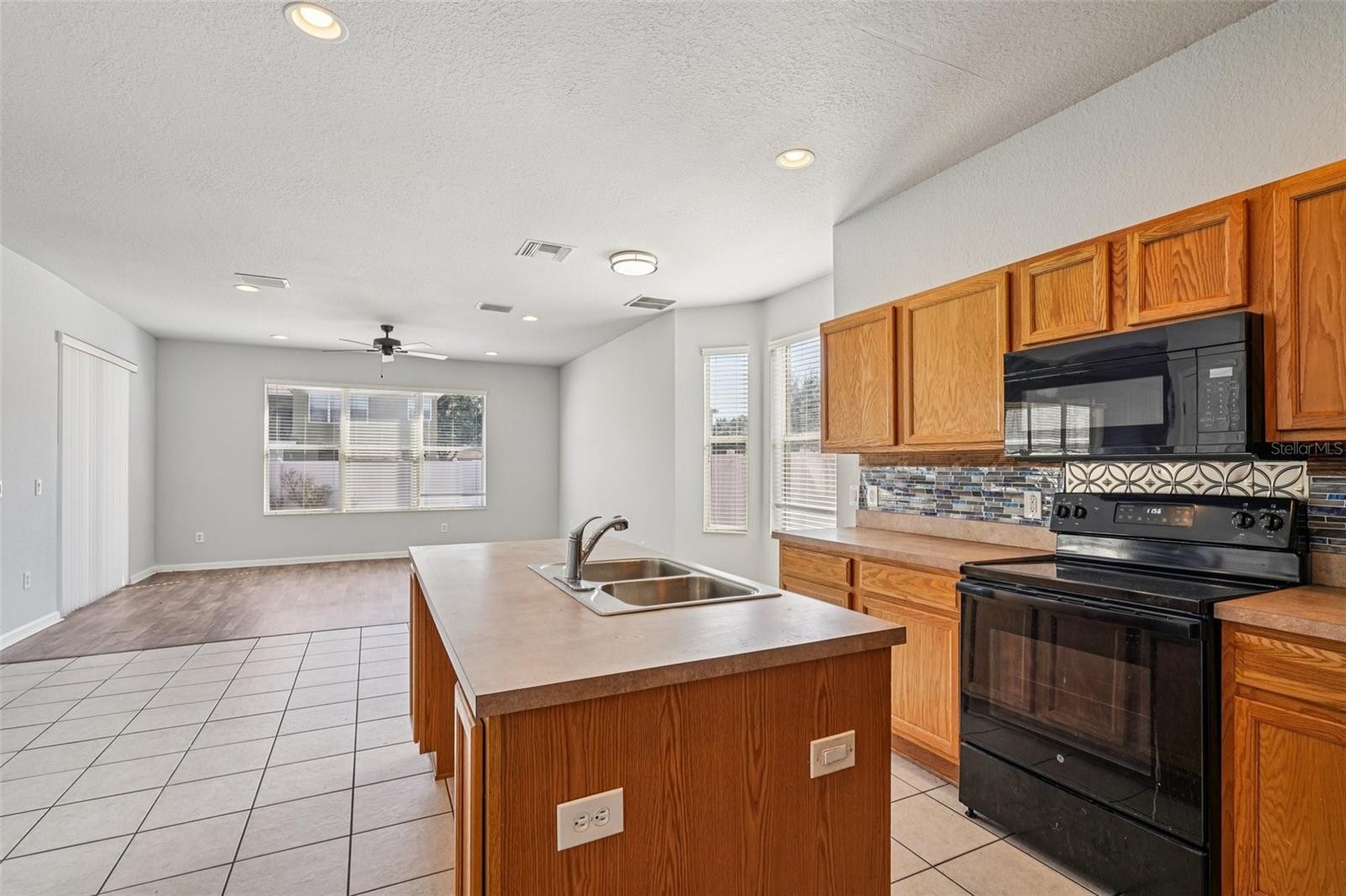 SADDLE CREEK PH 01 - Residential