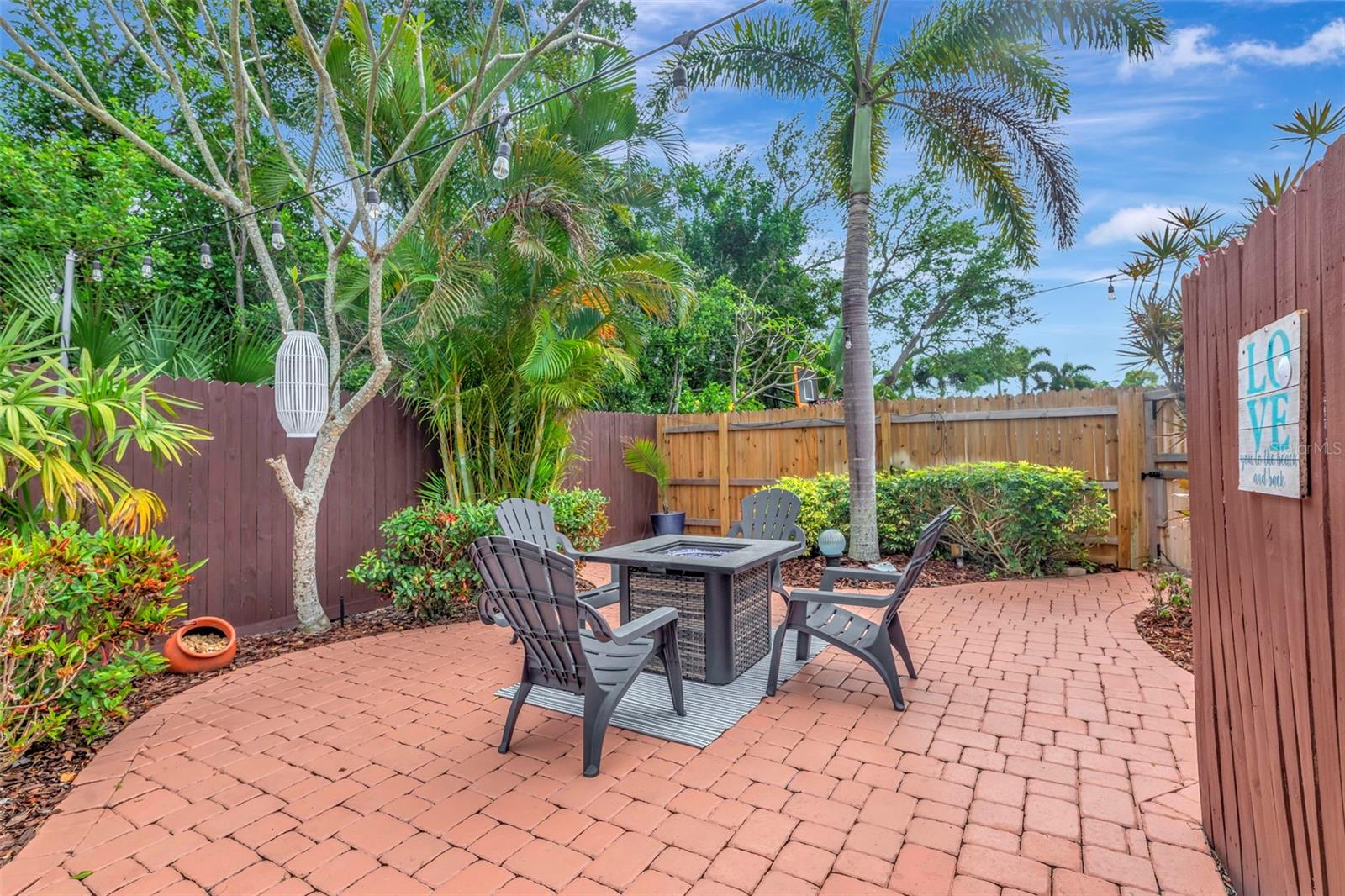 WHISPERING PINES FOREST - Residential