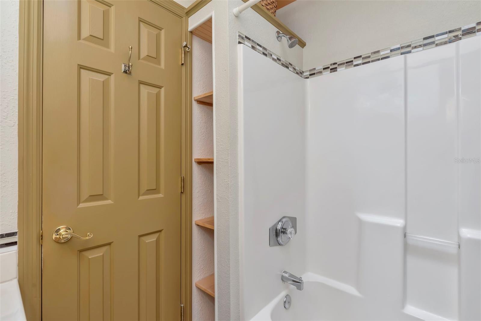 WHISPERING PINES FOREST - Residential