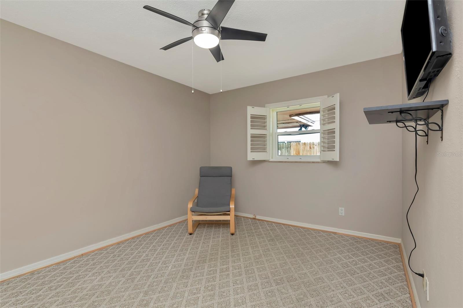 WHISPERING PINES FOREST - Residential