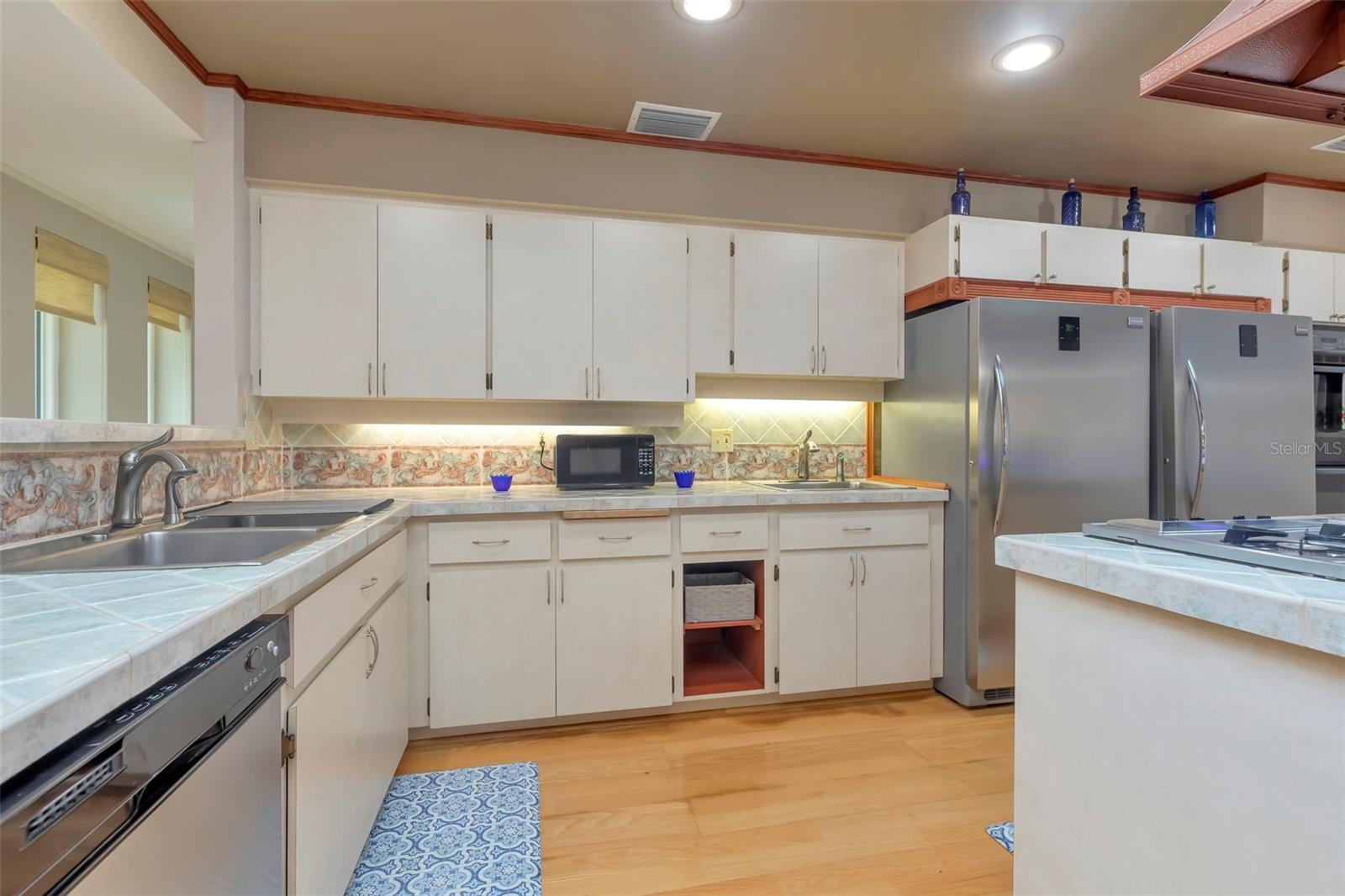 WHISPERING PINES FOREST - Residential