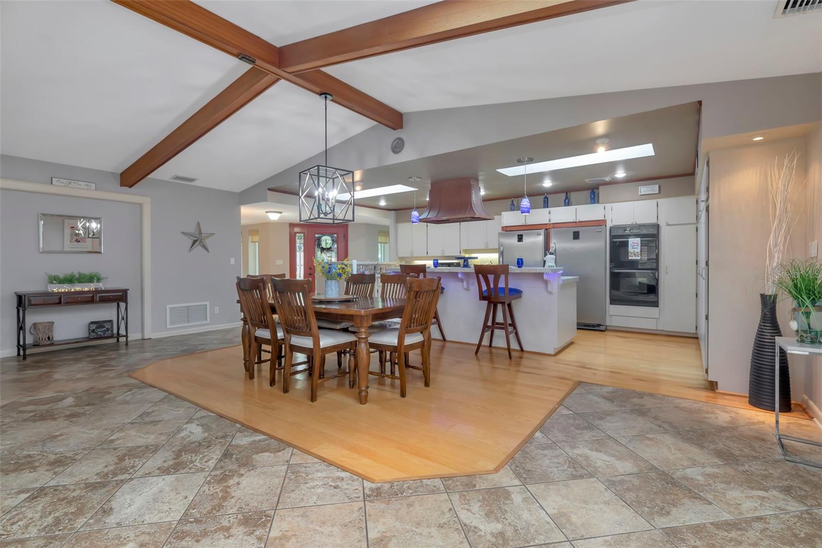 WHISPERING PINES FOREST - Residential