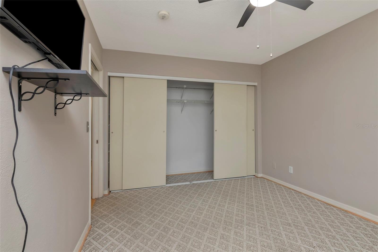 WHISPERING PINES FOREST - Residential