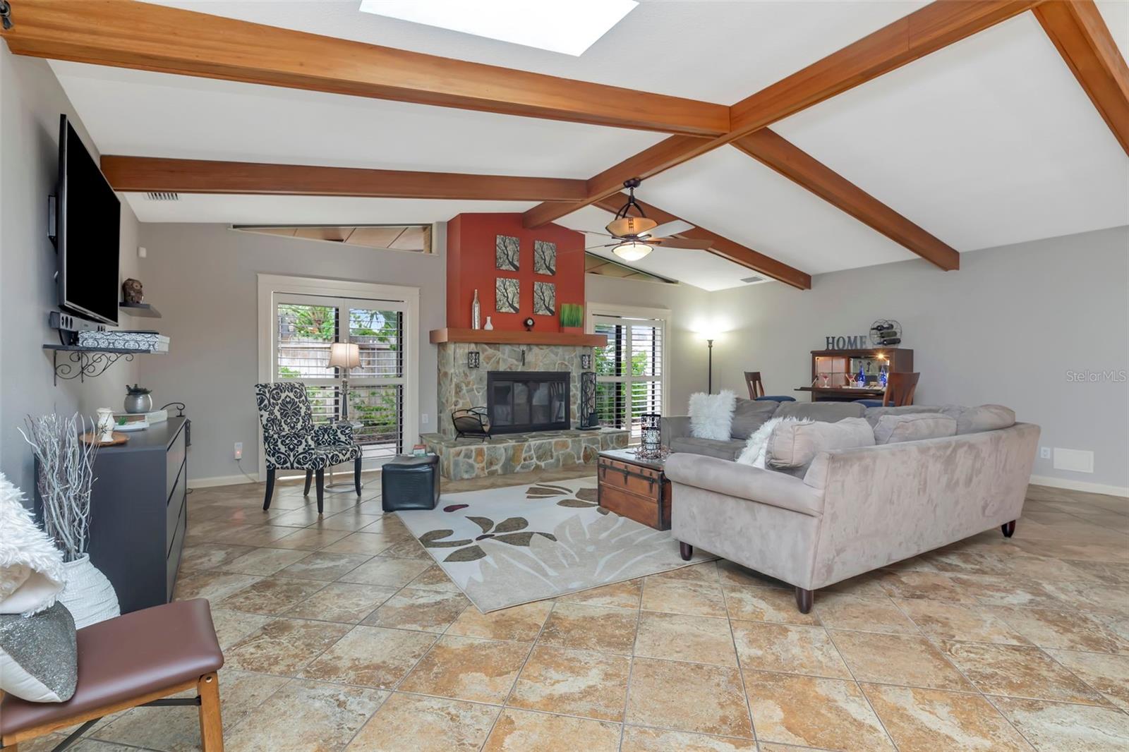 WHISPERING PINES FOREST - Residential