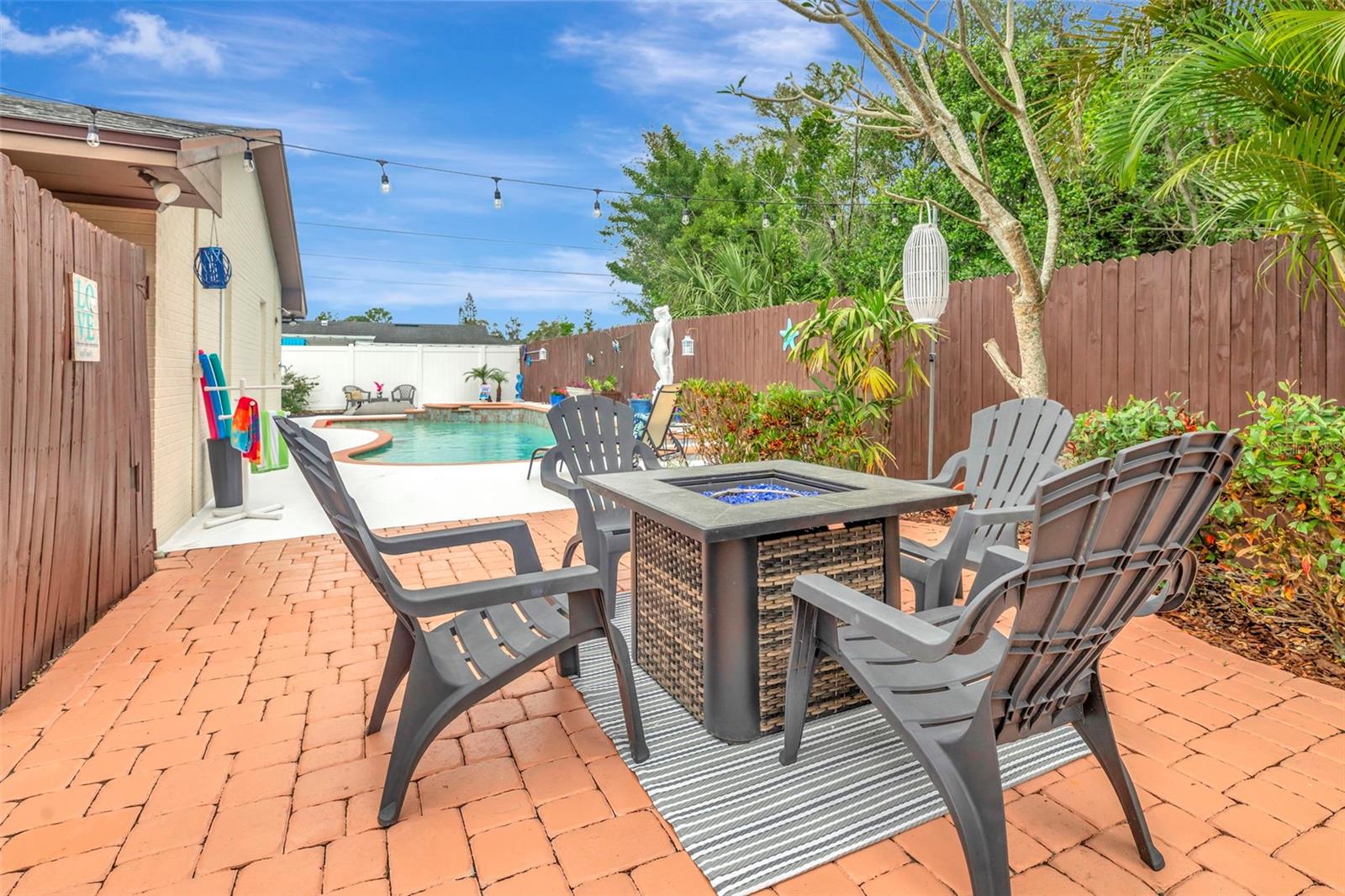 WHISPERING PINES FOREST - Residential