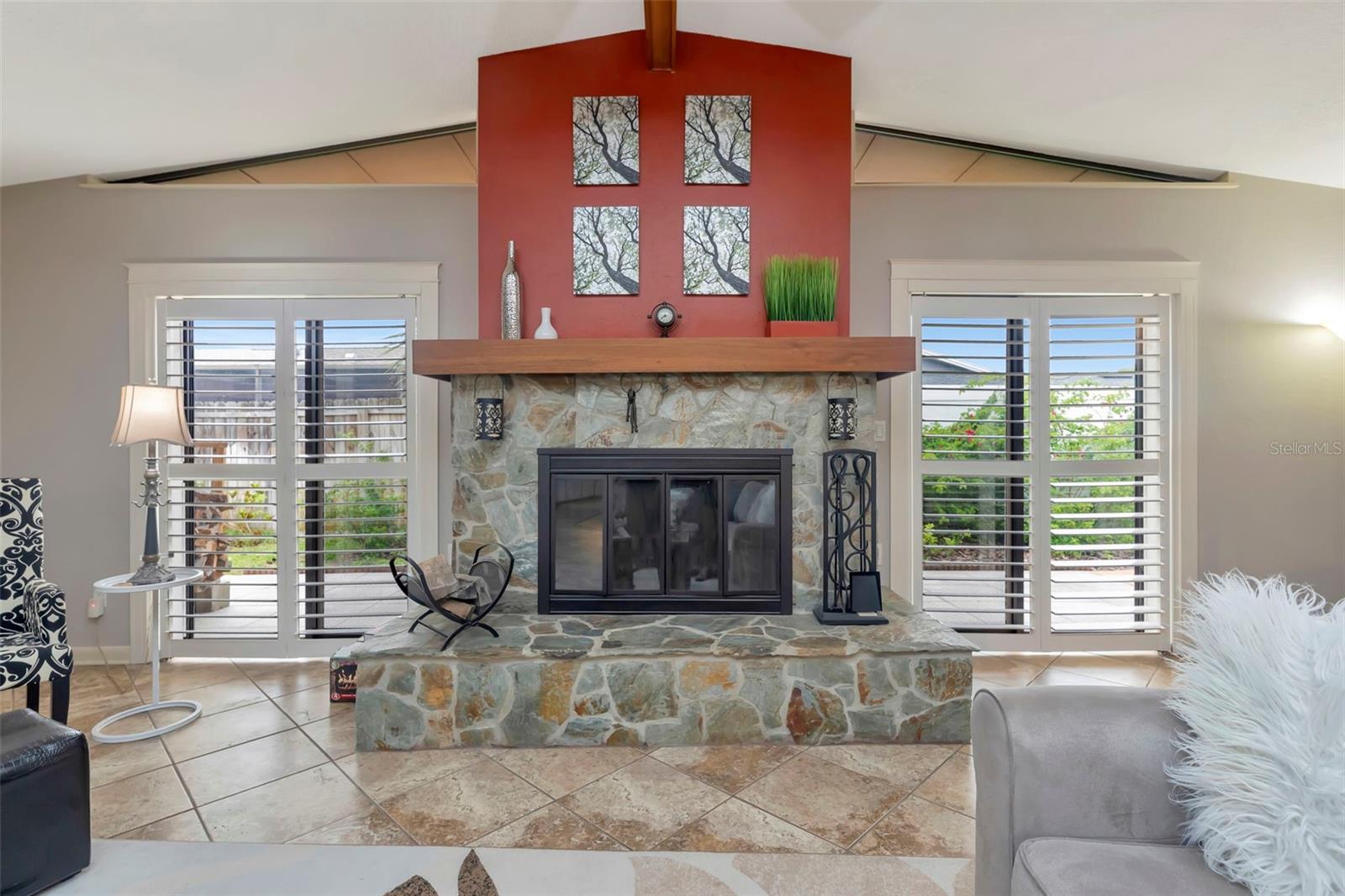 WHISPERING PINES FOREST - Residential