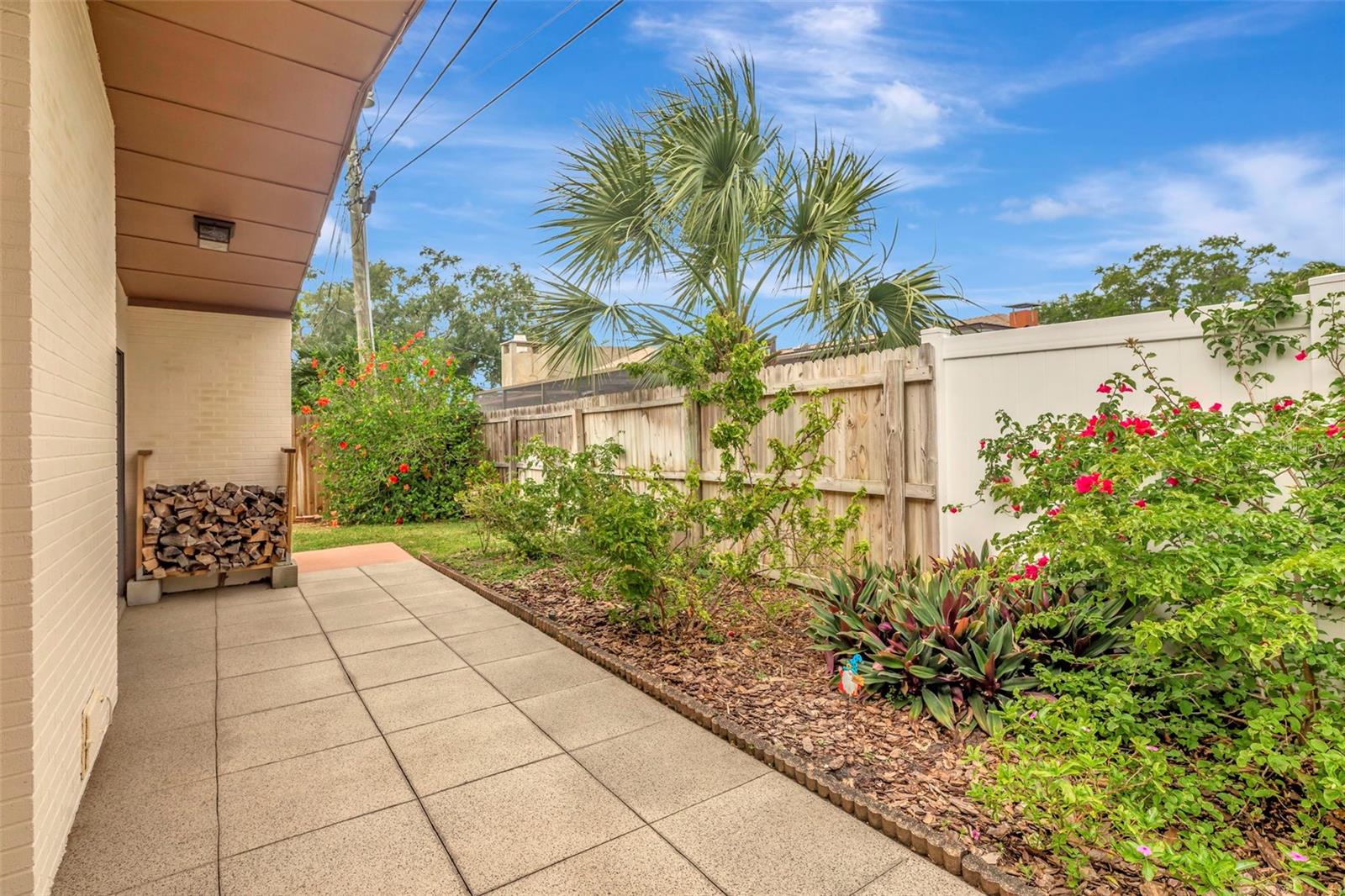 WHISPERING PINES FOREST - Residential