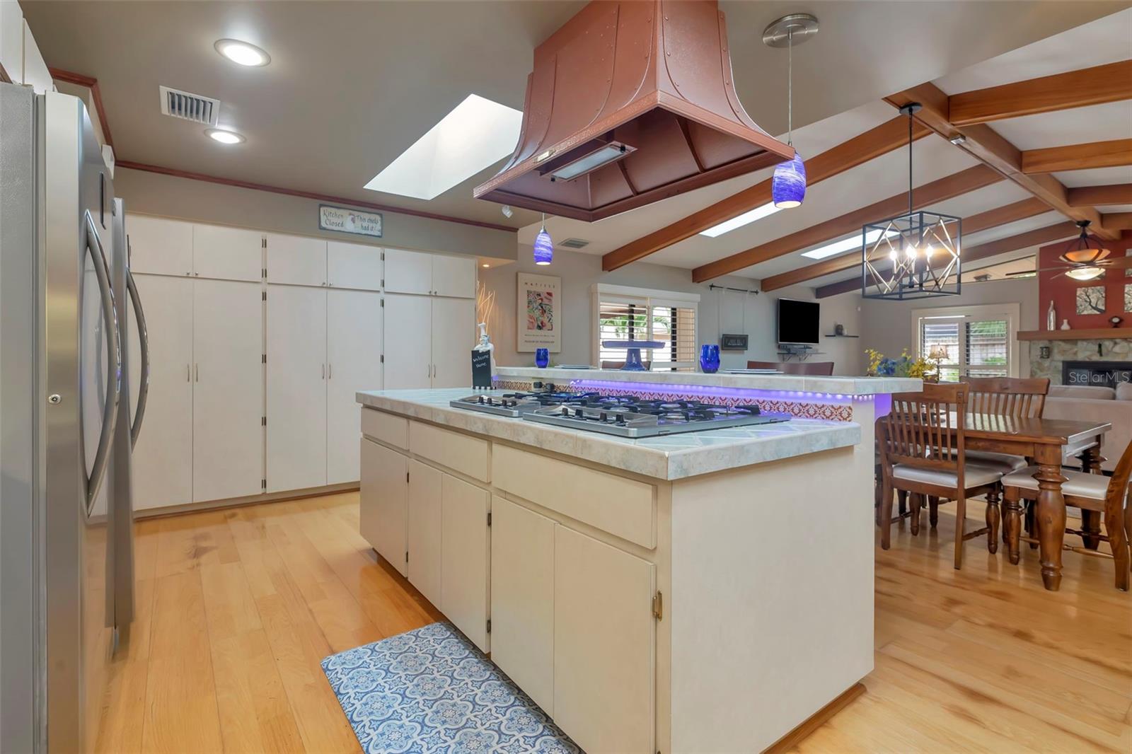 WHISPERING PINES FOREST - Residential