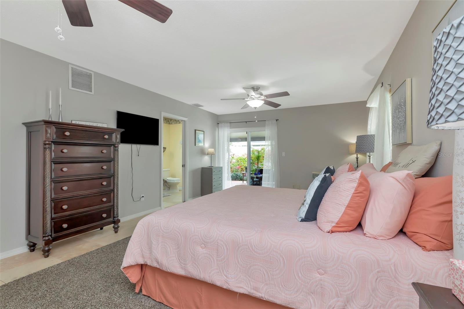 WHISPERING PINES FOREST - Residential