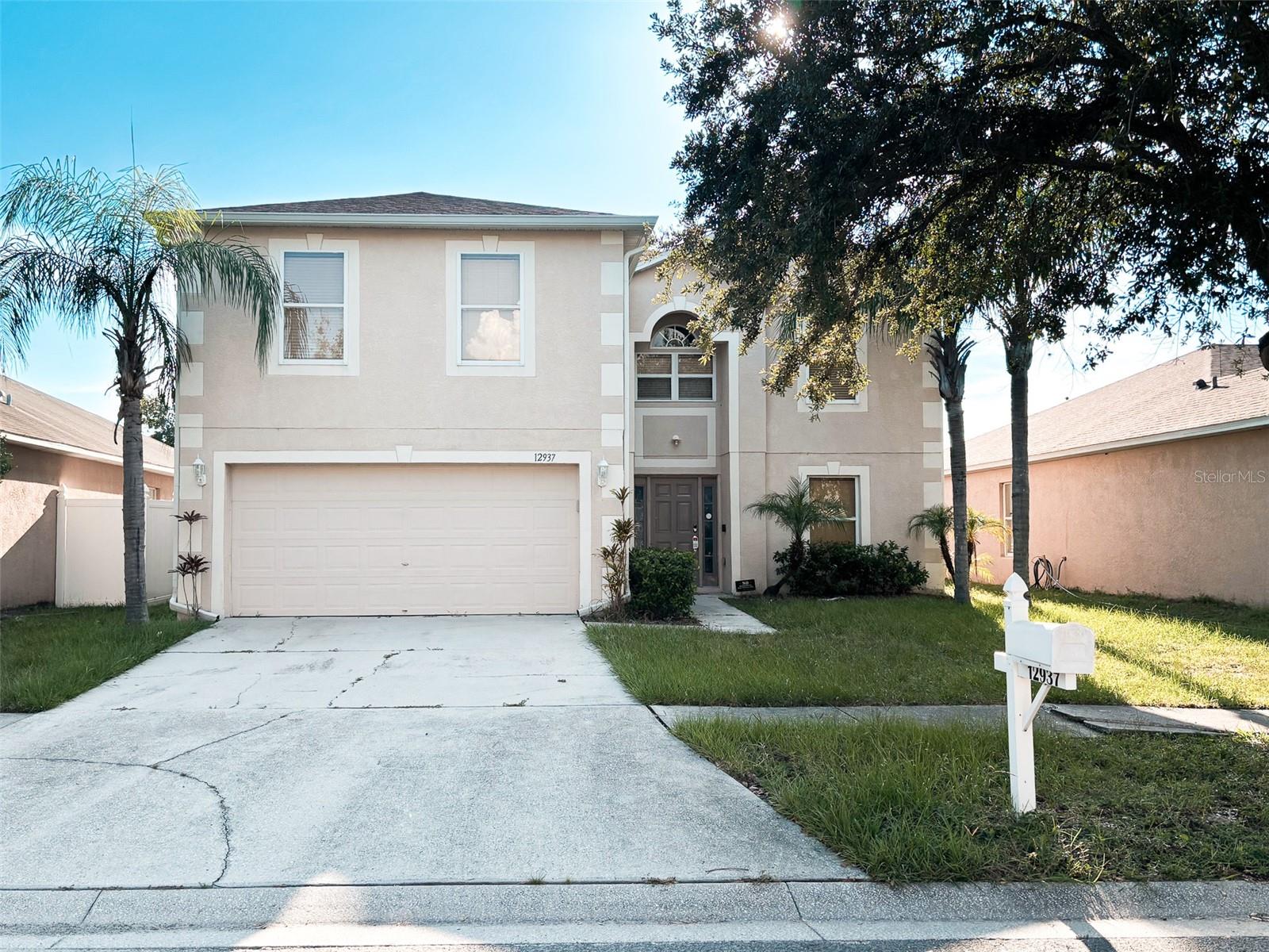 Beautifully Updated Lakefront Pool Home! Enjoy the tranquil setting of this 4-bedroom, plus office, 3-bathroom home with 3253 SF under roof. The soaring cathedral ceilings greet you at the welcoming foyer. The foyer also provides a clear view of the pool and lake. Host gatherings with your friends and family in the light, bright dining room. The gourmet kitchen is a chef’s delight, showcasing newer stainless-steel appliances, ample counter space, dual pantries, an island with a second sink, and updated lighting. You’ll love the breakfast nook and the inviting atmosphere of the combined kitchen, nook, and family room. The first-floor office has a half bath within a few steps and is ideal for remote work or study.
The primary bedroom is huge and features an architectural niche! You’ll have room for a king-sized bed, oversized nightstands, sofa, dresser, or space to carve out a private reading alcove or other retreat. Pamper yourself in the primary bath’s garden tub, extended vanity, and double closets. A second bedroom is nearly the size of the primary bedroom and boasts wall-to-wall closets. The other two bedrooms are also abundantly sized. Throughout the home, architectural tile flooring covers the main living areas, kitchen, and bathrooms, blending style and durability. Step outside into your private outdoor retreat. The screened-in lanai offers stunning lake views, as well as a lagoon-style pool with a spa, which are all perfect for year-round relaxation. The side fences provide privacy. This lakefront home offers an airy layout, and a serene setting, making it the perfect blend of comfort and convenience.
Kings Lake community includes a community park, basketball court, with reasonable HOA dues.