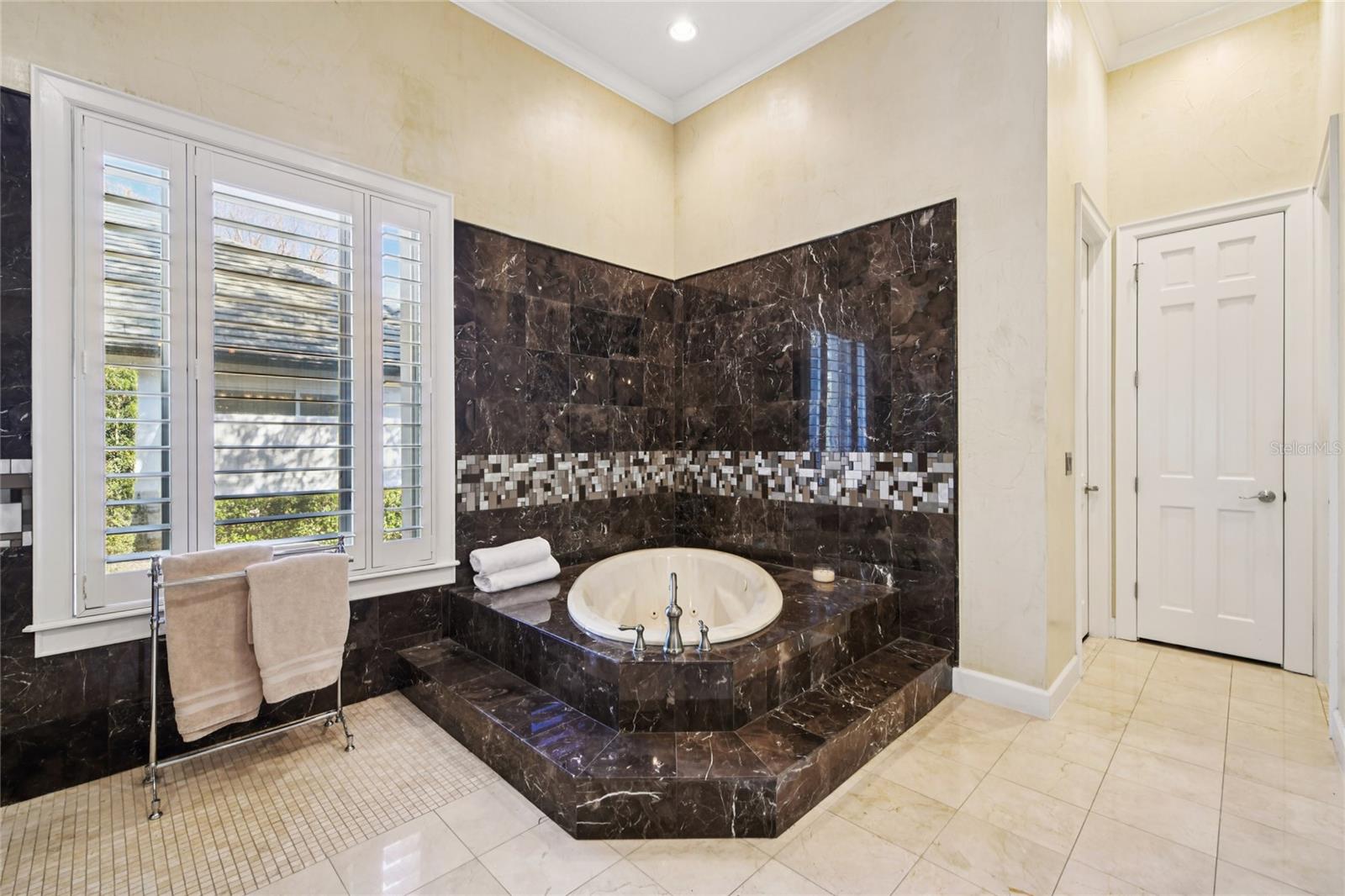 ISLEWORTH - Residential