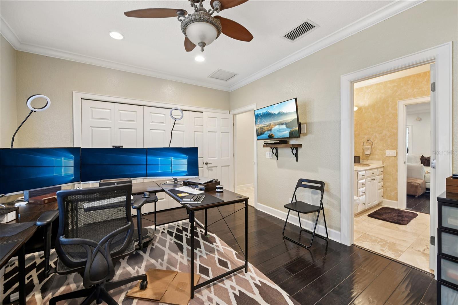 ISLEWORTH - Residential