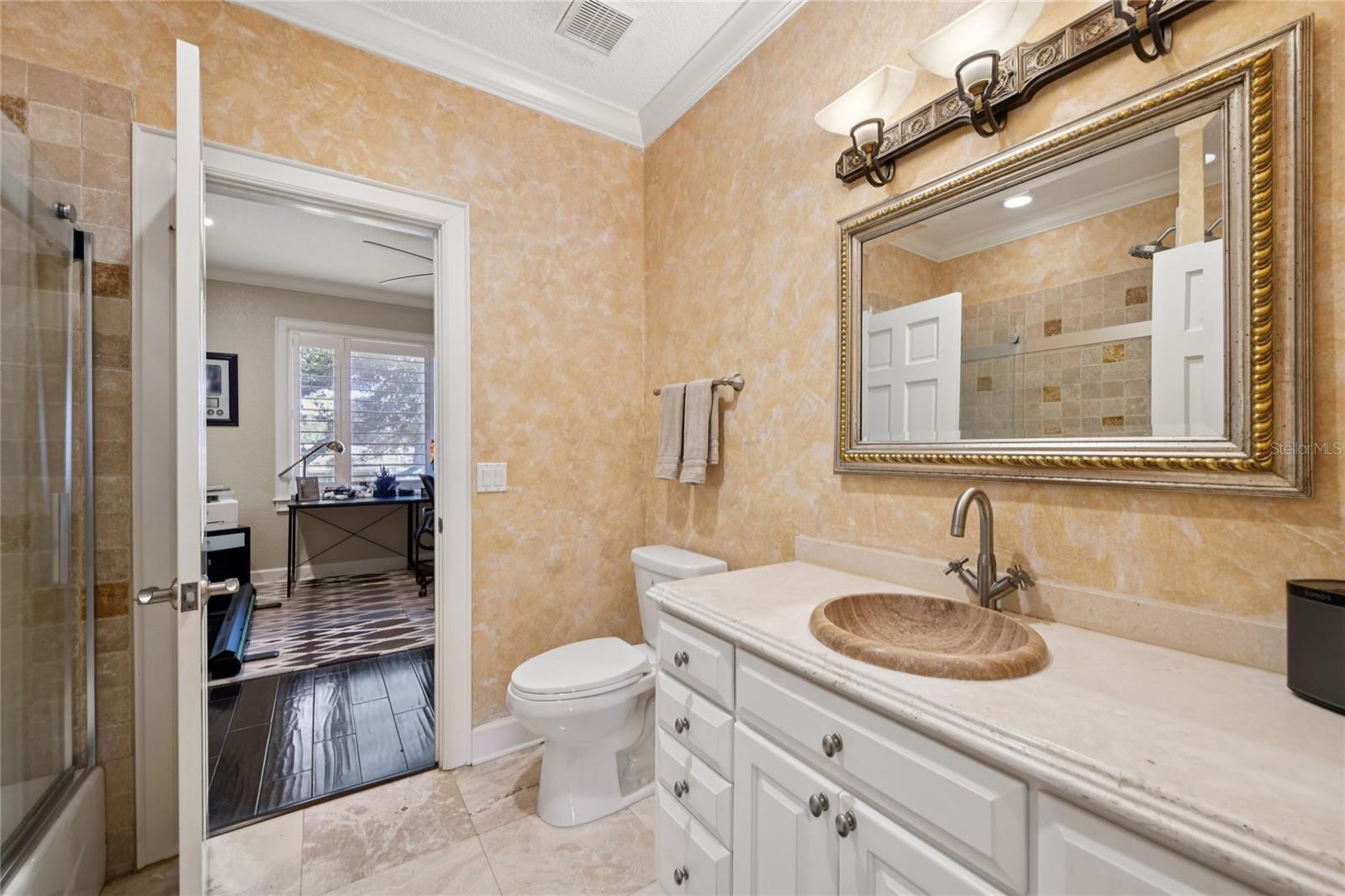 ISLEWORTH - Residential