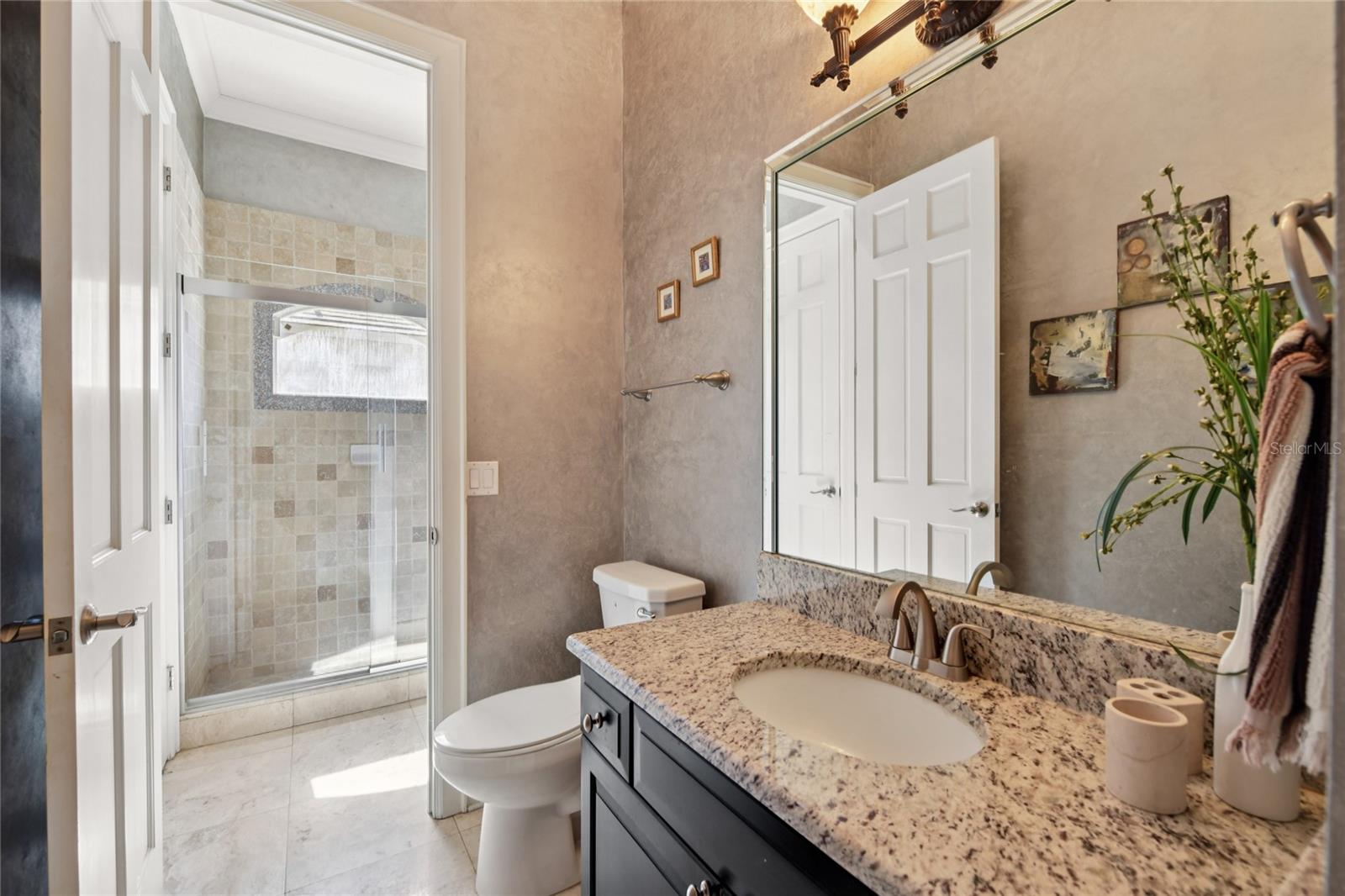 ISLEWORTH - Residential