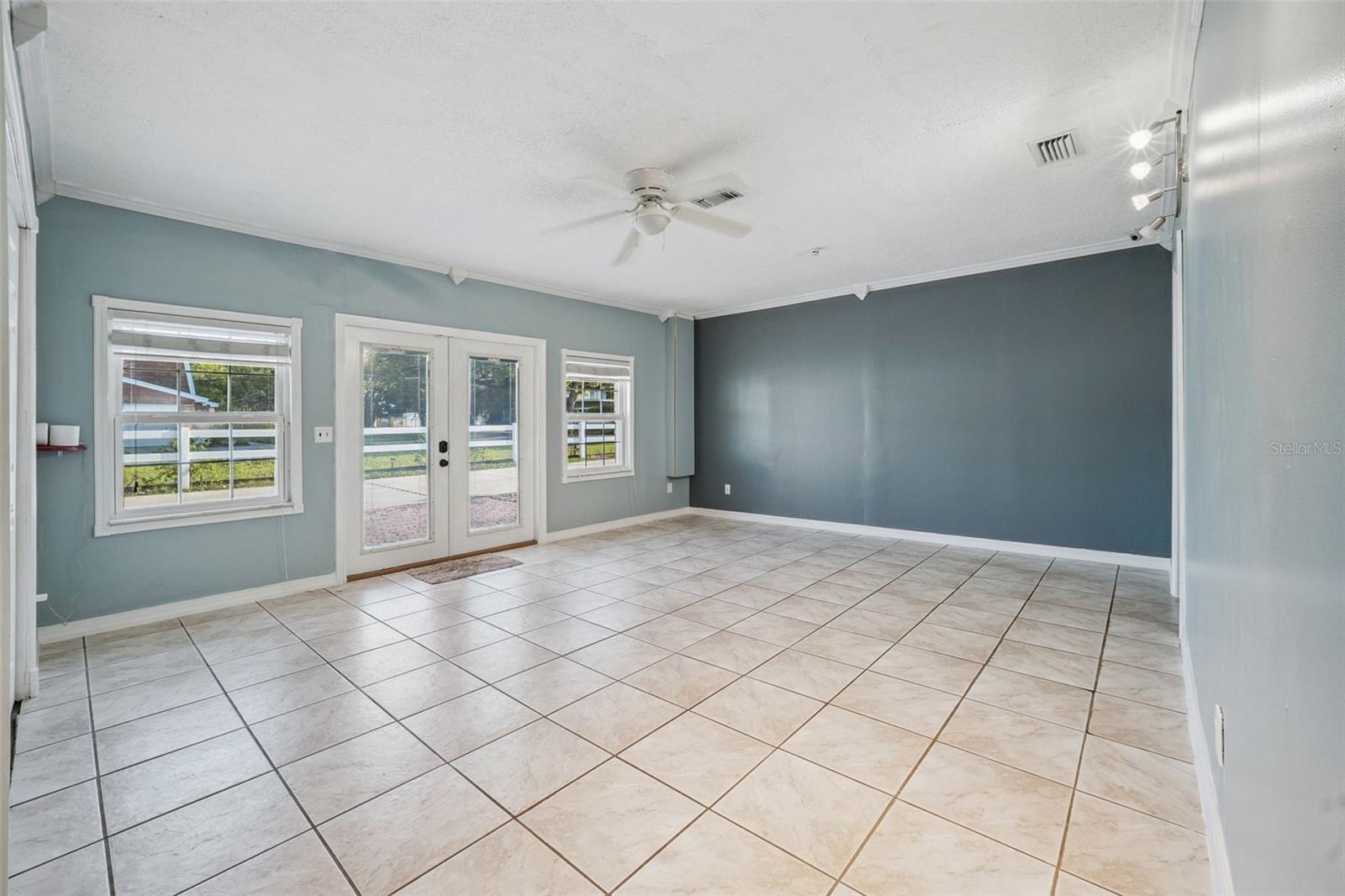 VILLA TERRACE - Residential