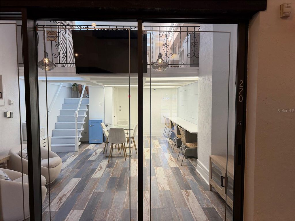 Photo of 220 Tampa Avenue W #9A, Venice, FL 34285 (MLS # N6140950)