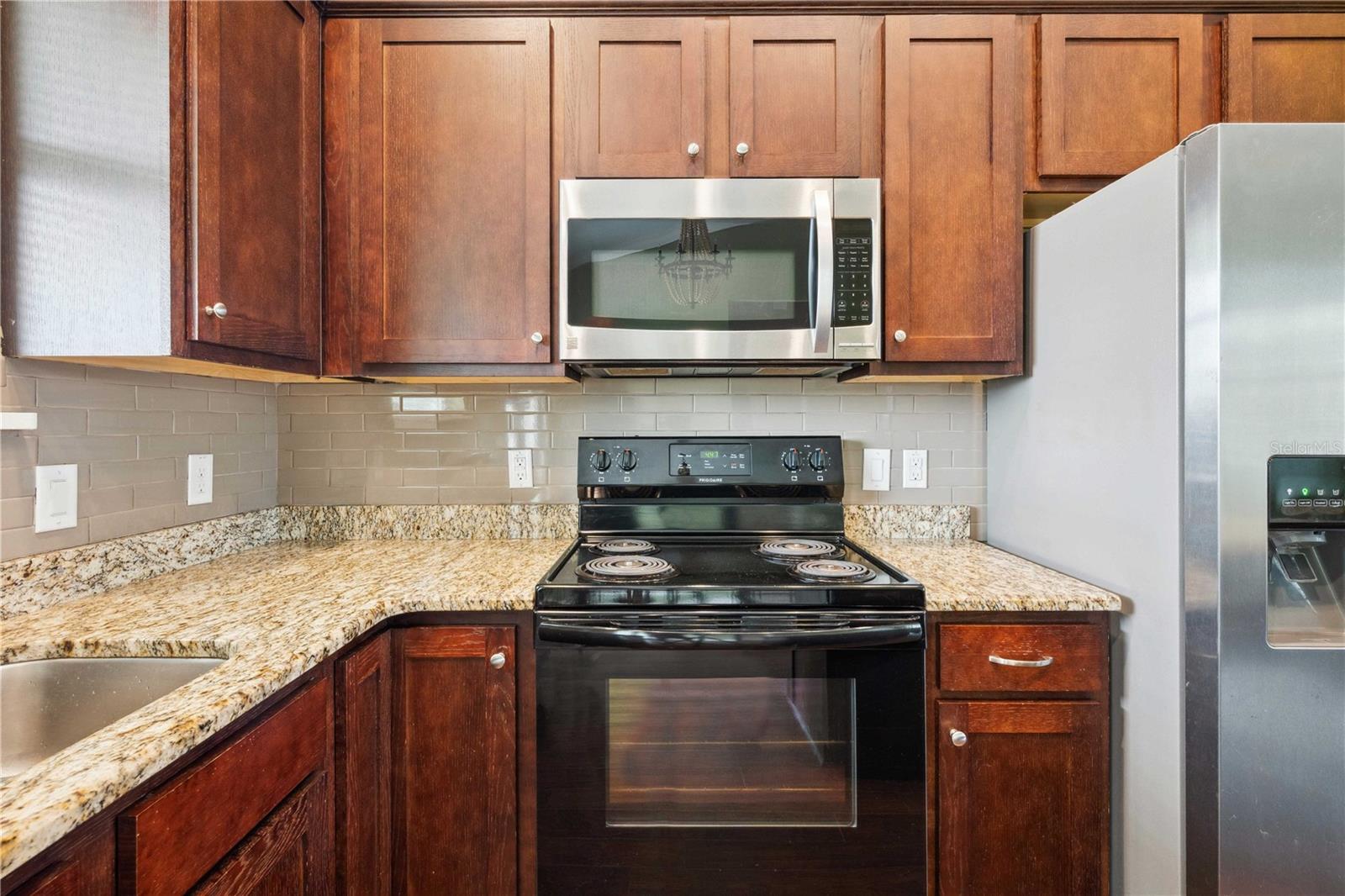 JUMPER CREEK MANOR - Residential