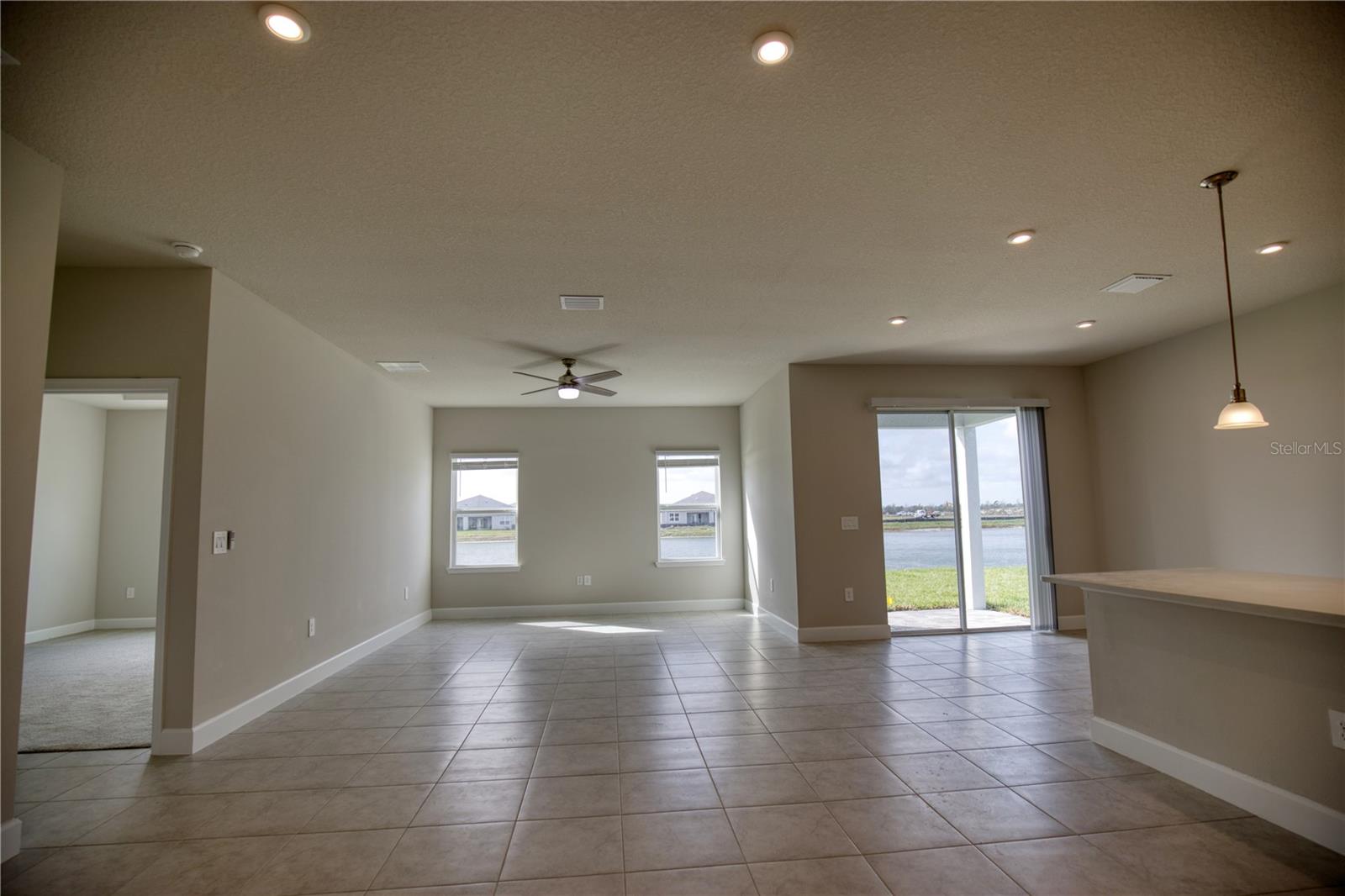 PALMS/WEST PORT - Residential Lease