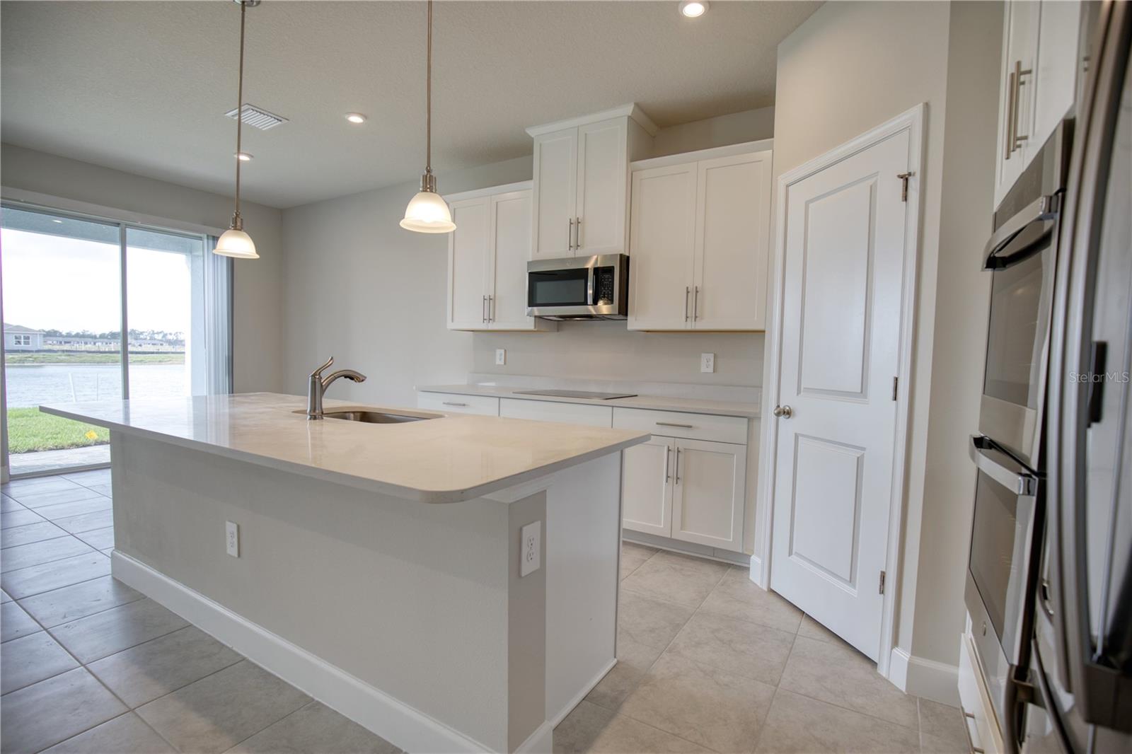 PALMS/WEST PORT - Residential Lease