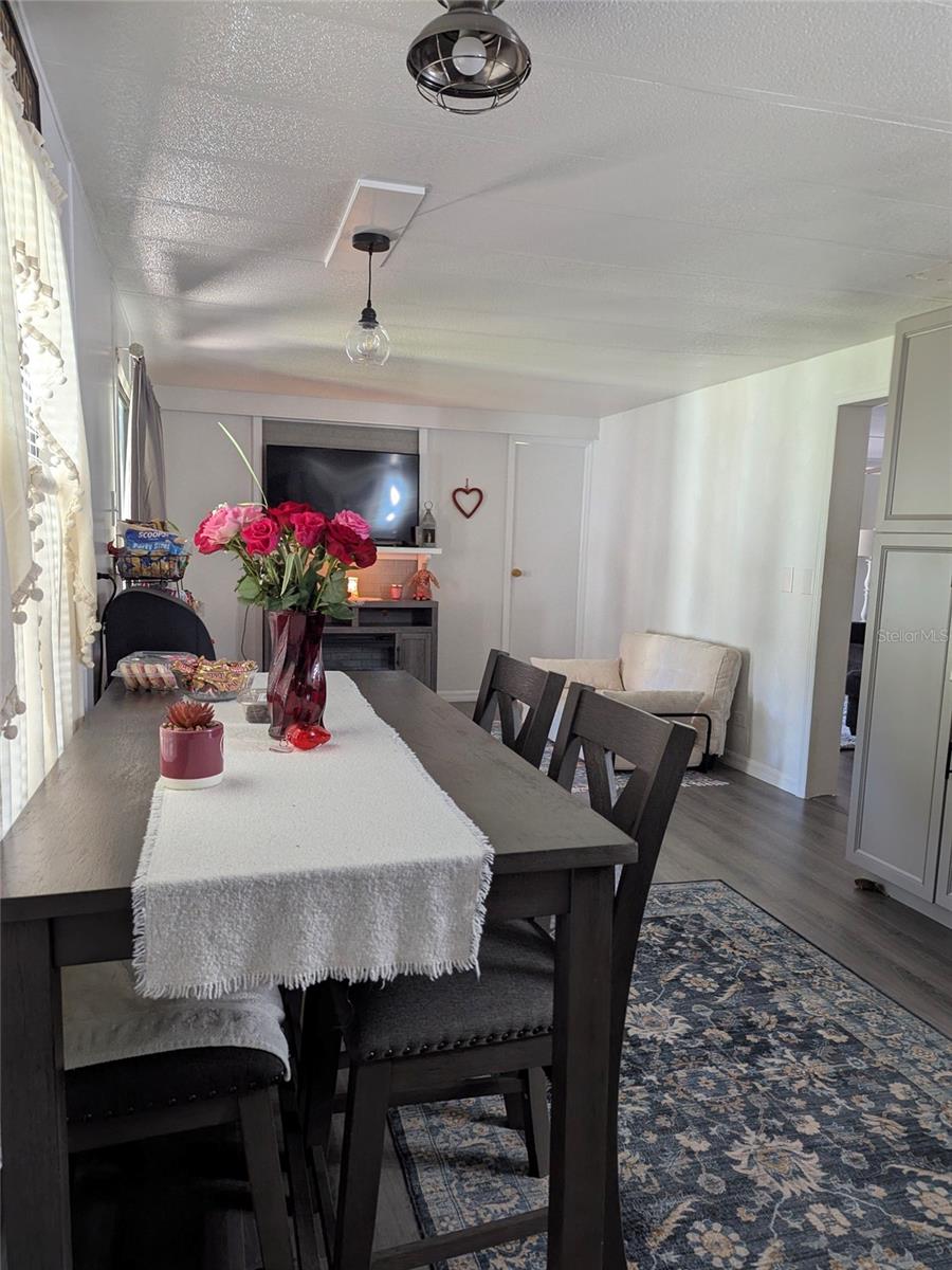 WOODLAND MANOR MOBILE HOME - Residential