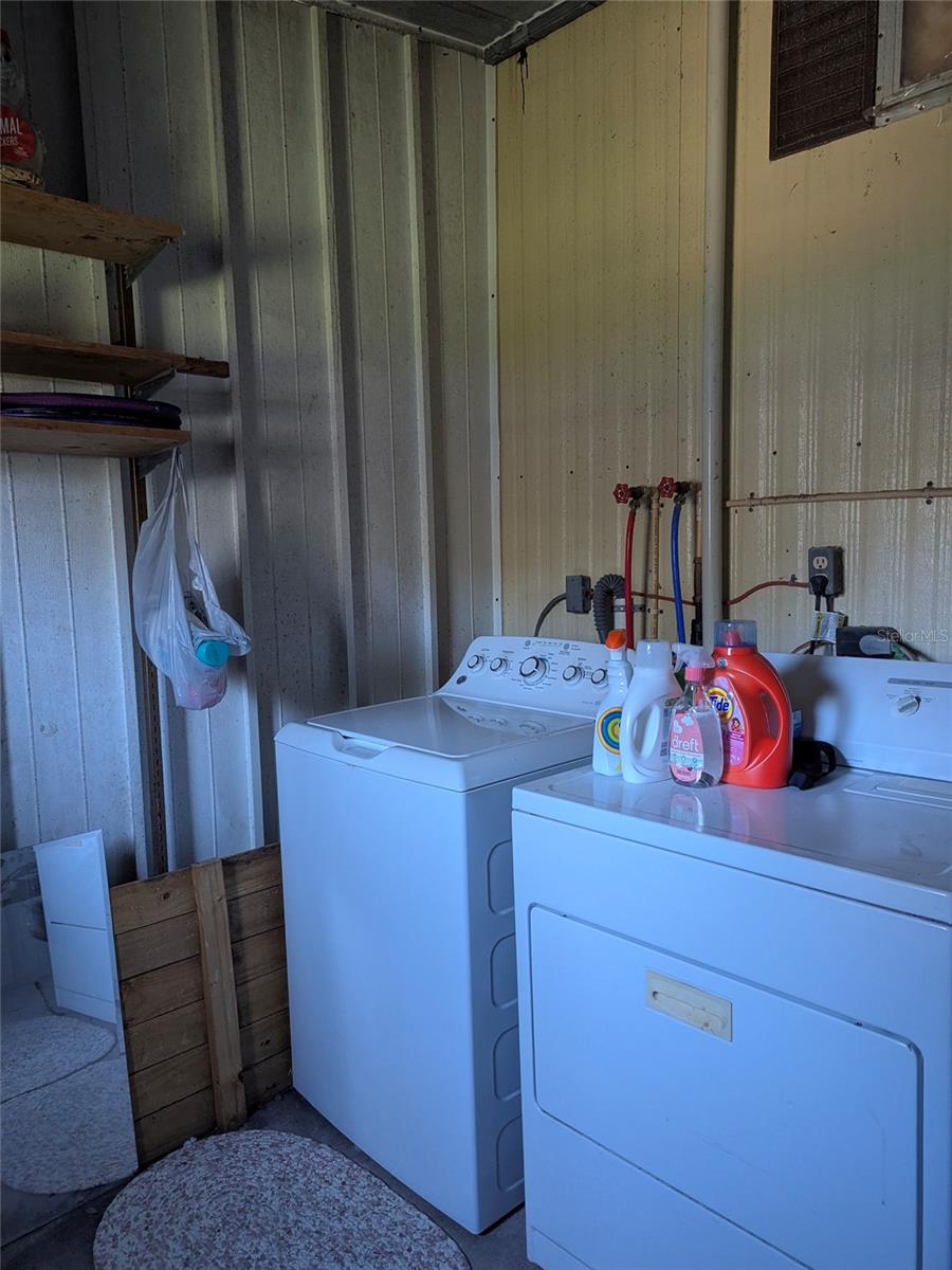 WOODLAND MANOR MOBILE HOME - Residential