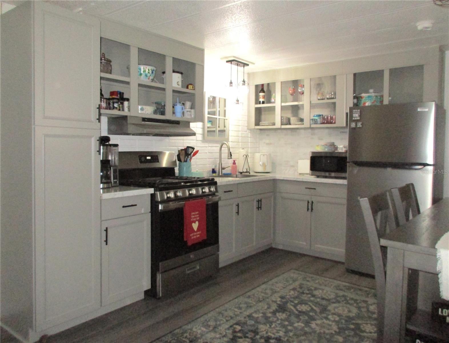 WOODLAND MANOR MOBILE HOME - Residential