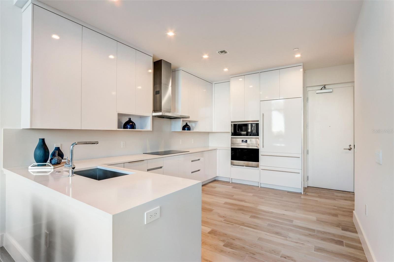 MARINA POINTE EAST - Residential