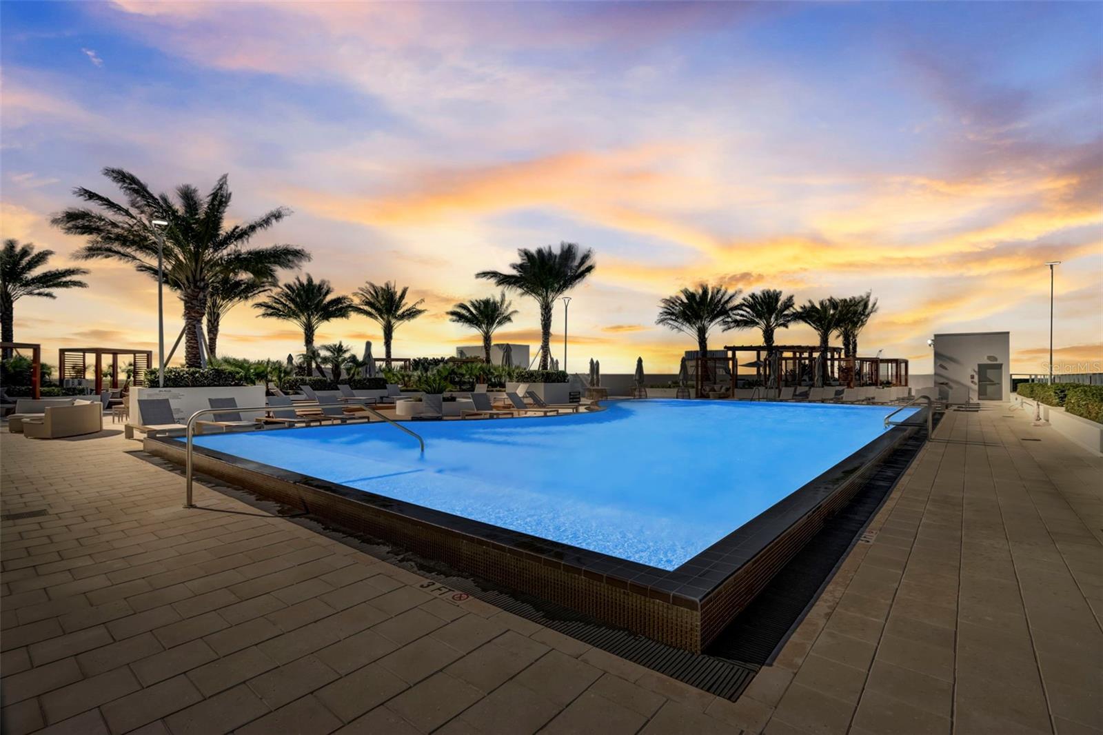 MARINA POINTE EAST - Residential