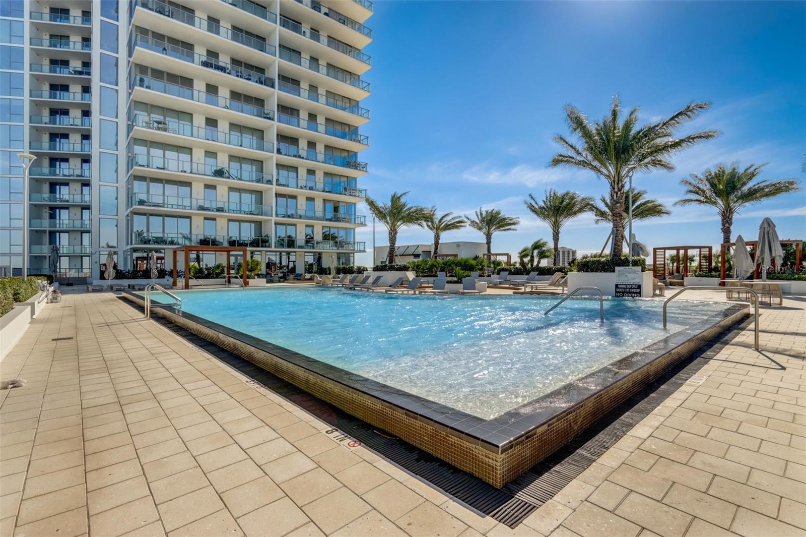 MARINA POINTE EAST - Residential