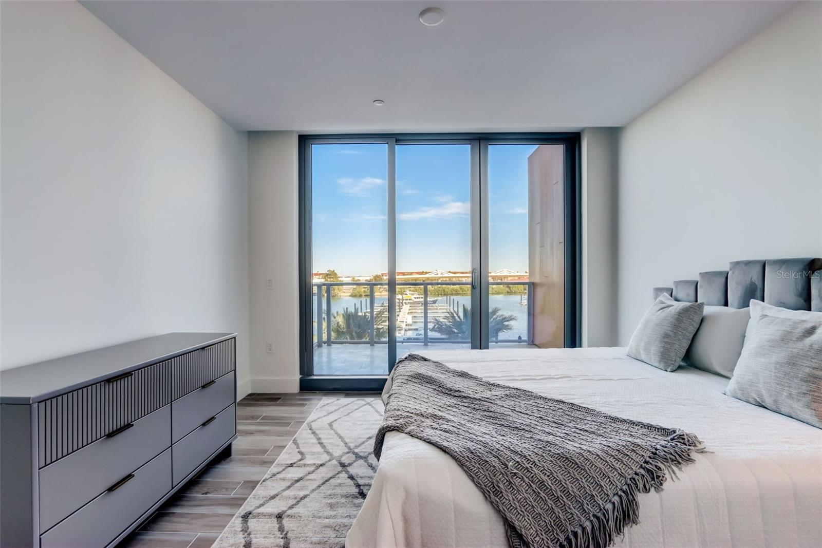 MARINA POINTE EAST - Residential