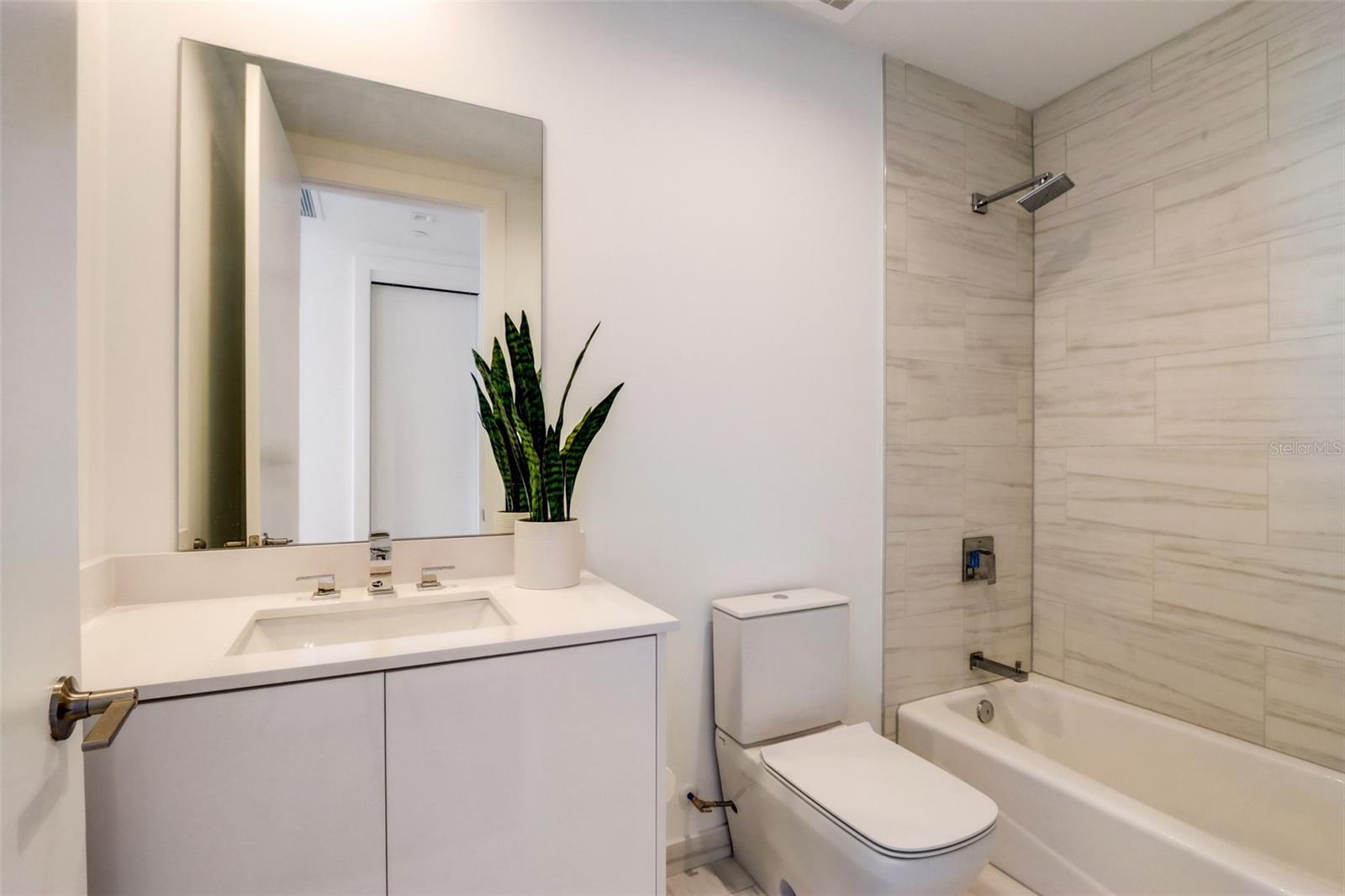 MARINA POINTE EAST - Residential